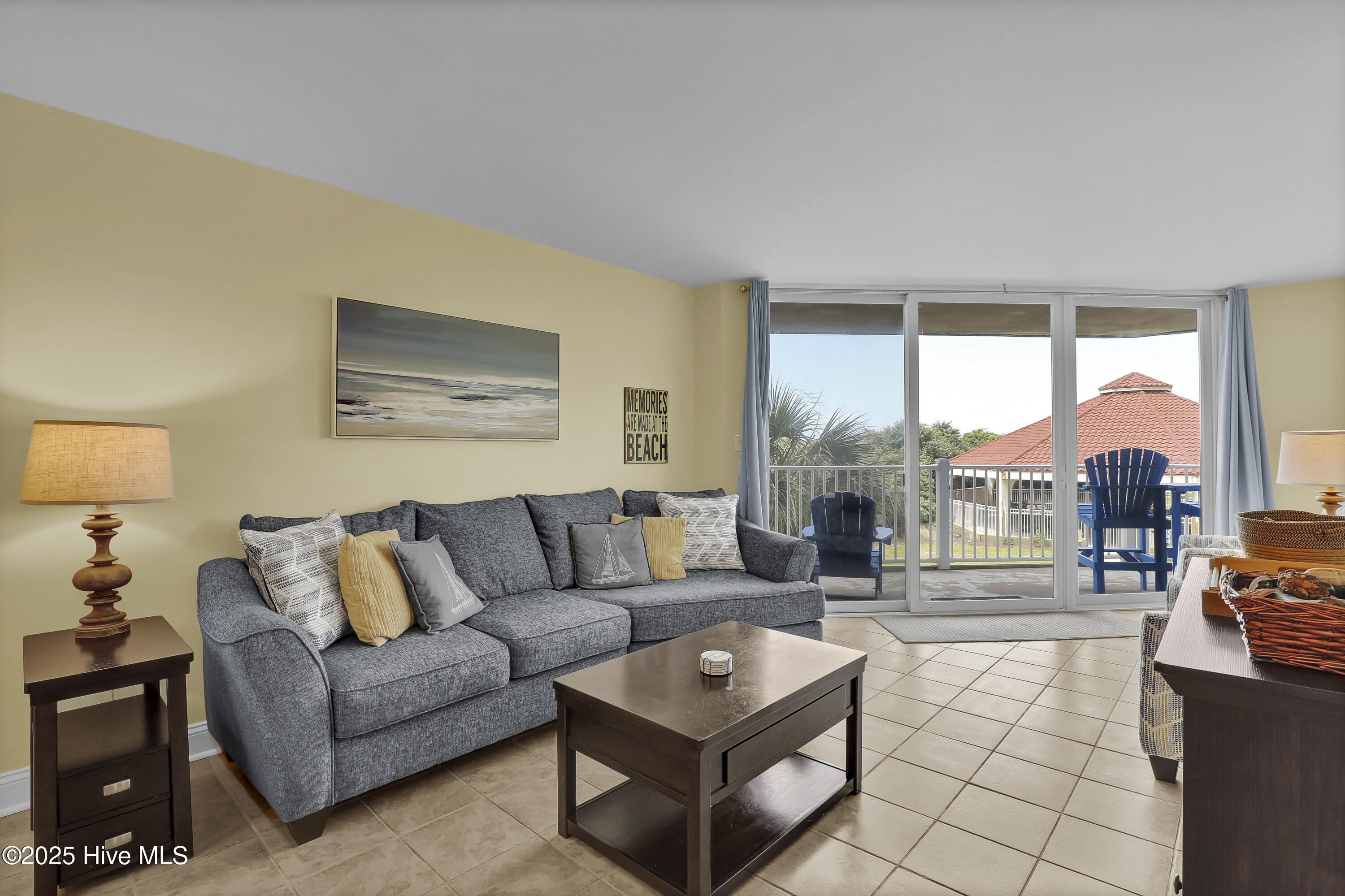 2000 New River Inlet Road Unit 2106 Property Photo 11