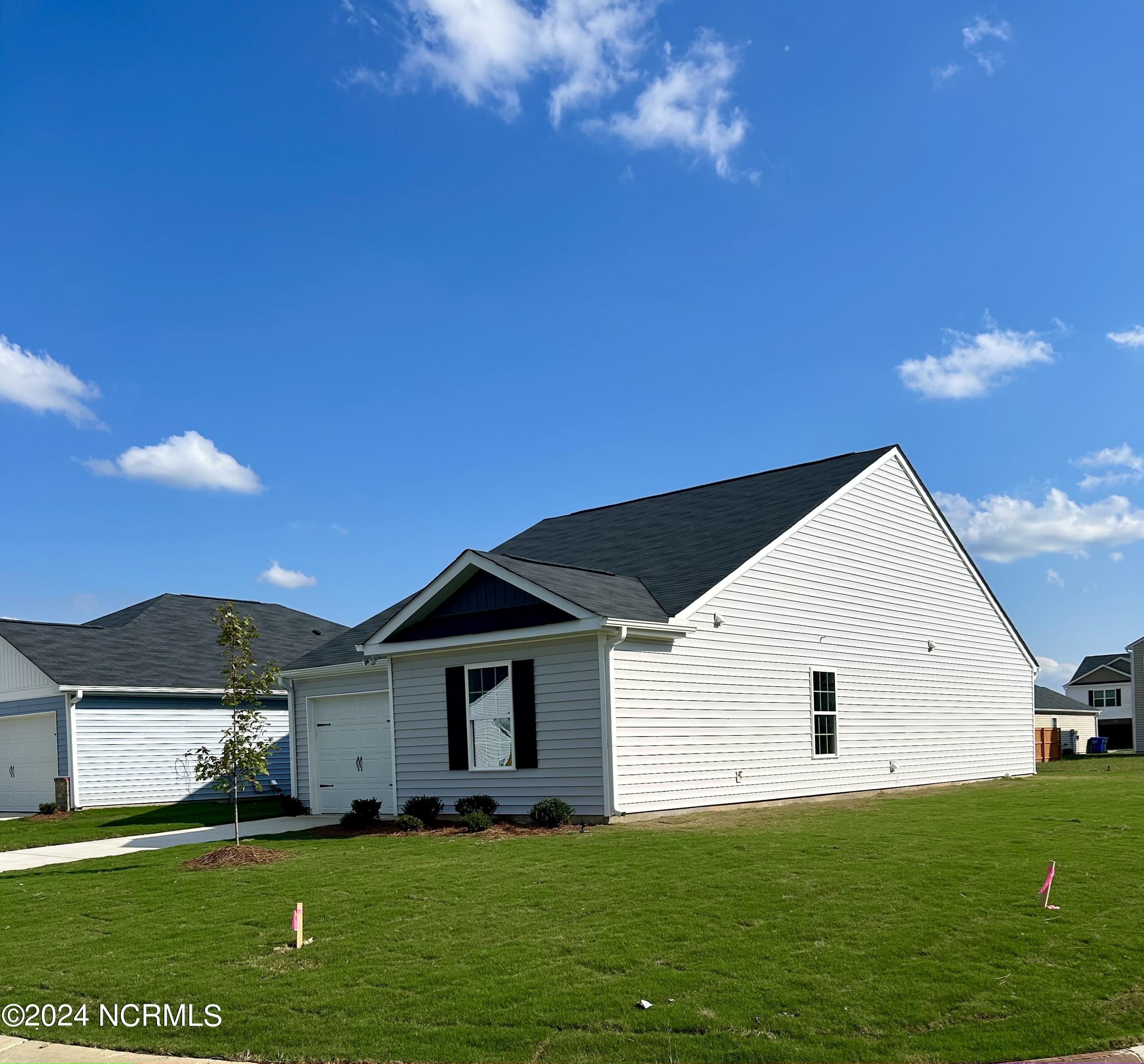 1430 N Wilshire Court Property Photo 6