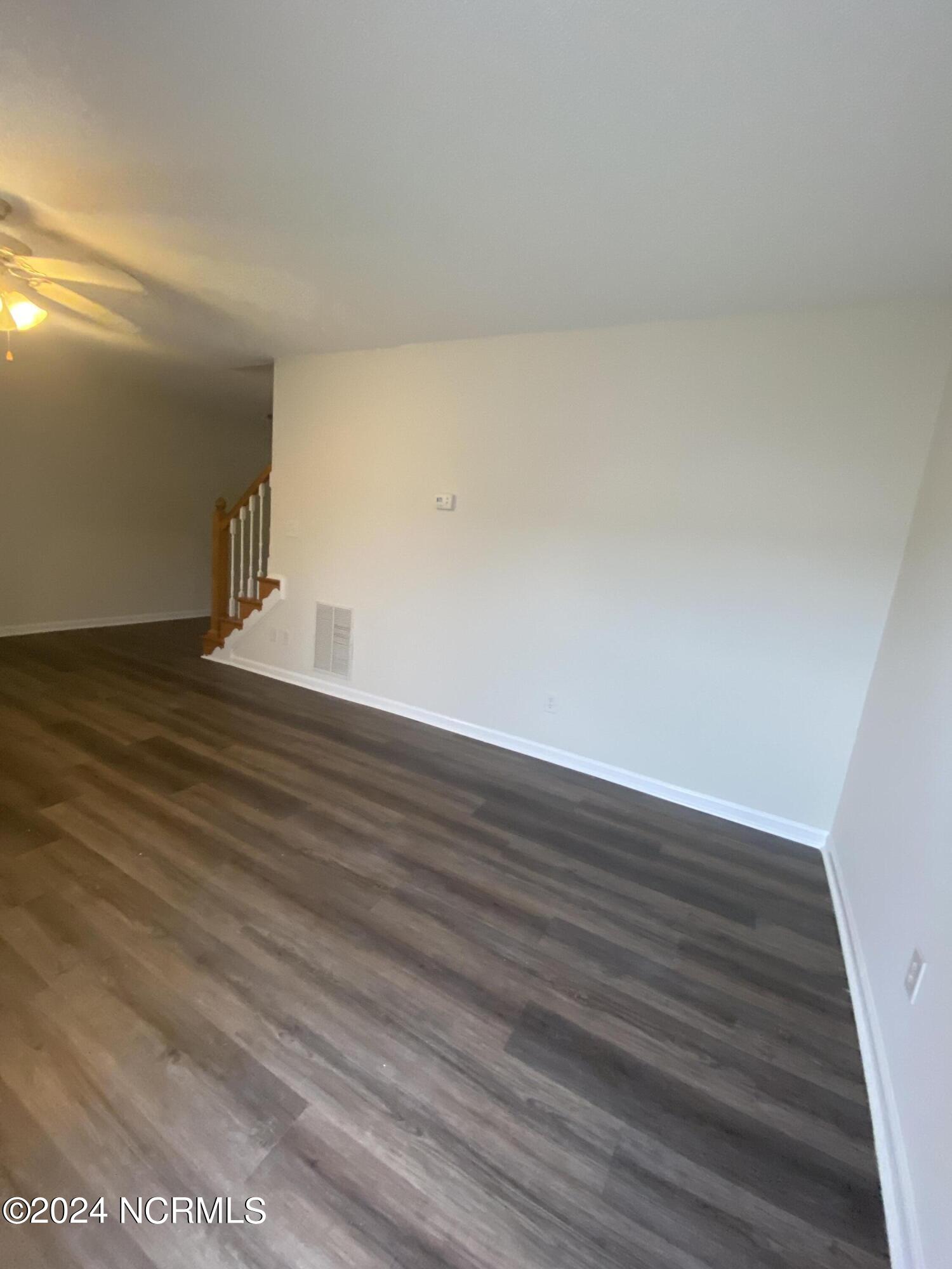 2140 Flagstone Court J4 Property Photo 4