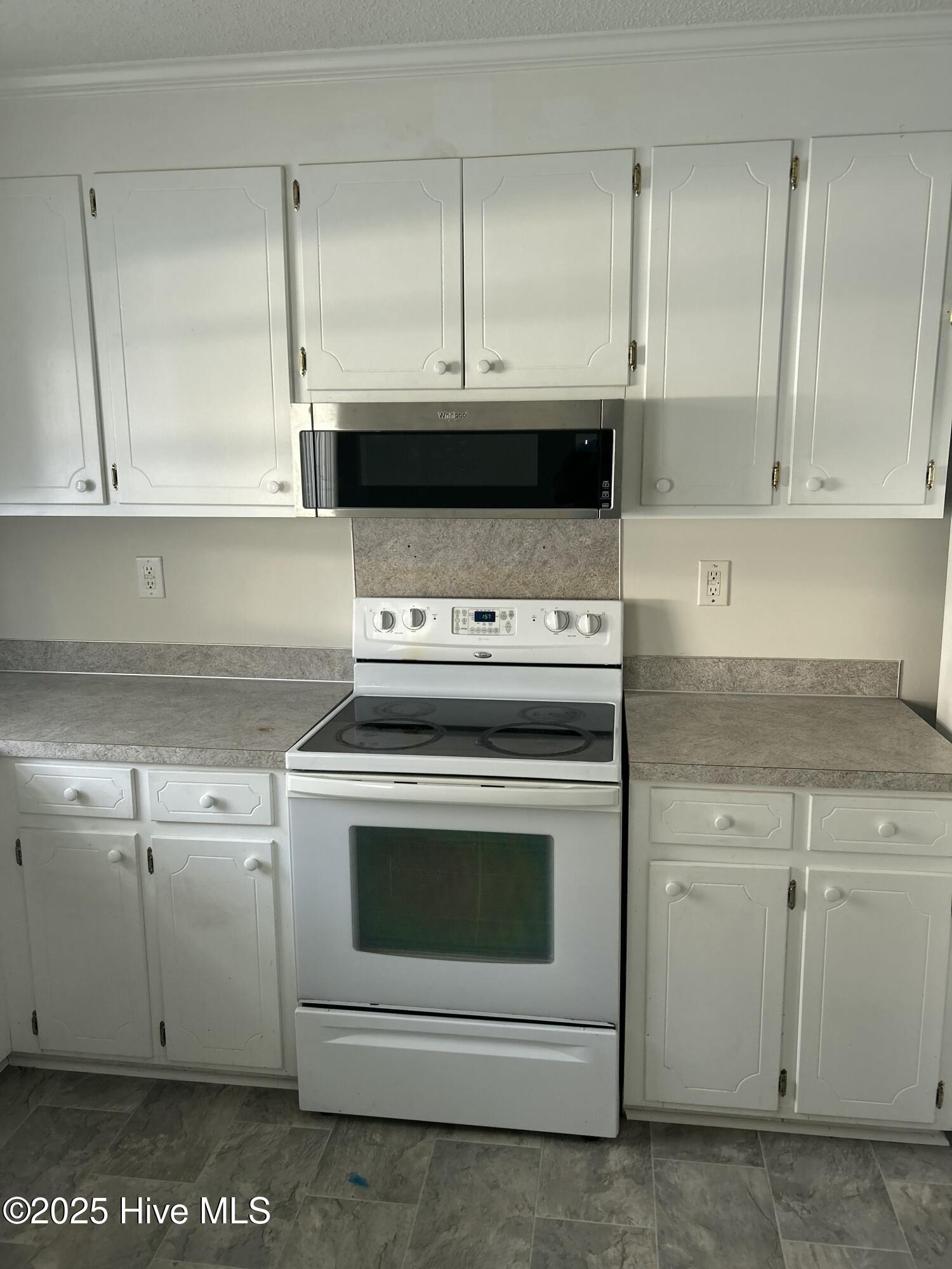 2140 Flagstone Court J4 Property Photo 12