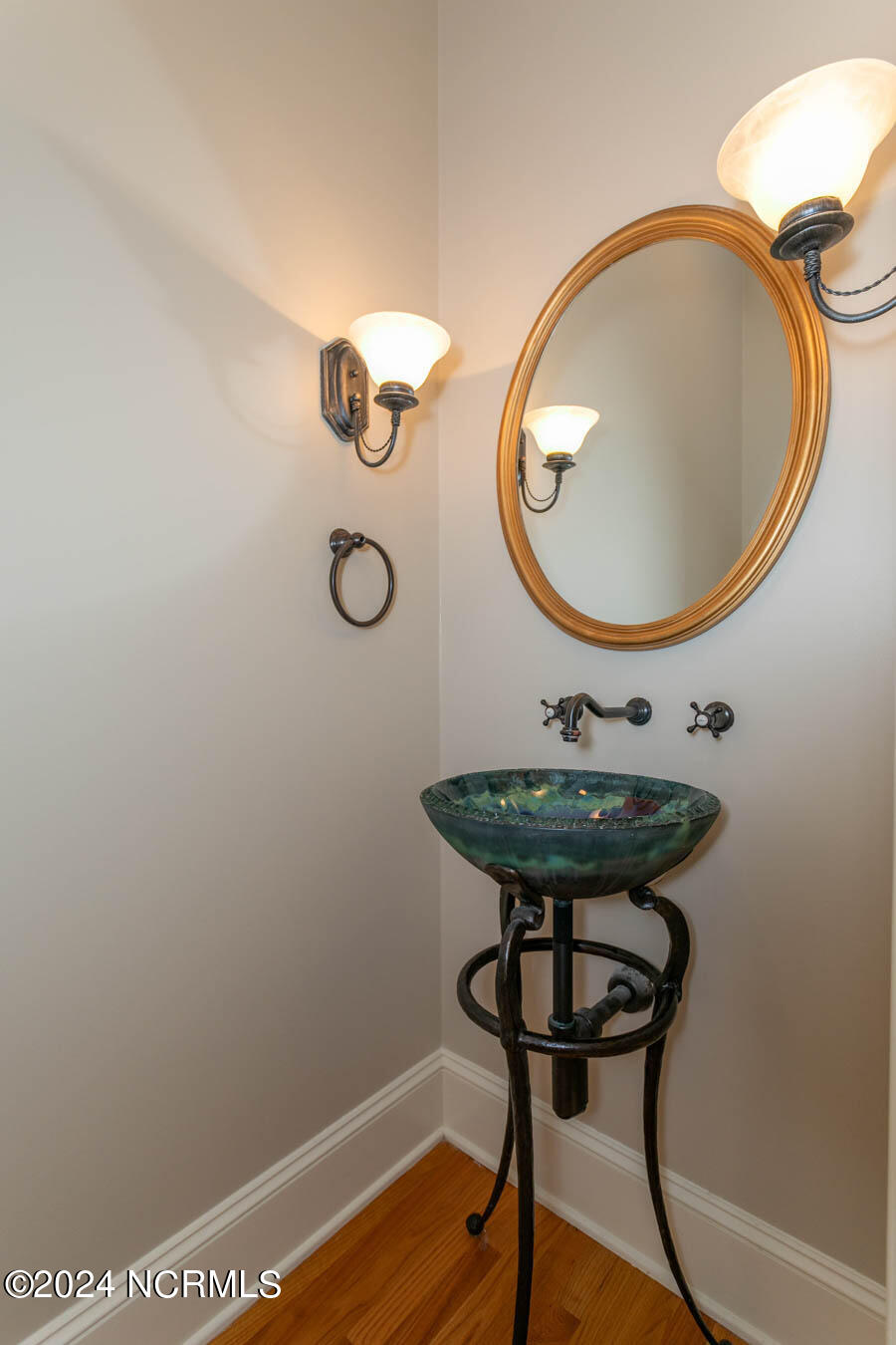 127 Andrews Drive Property Photo 8