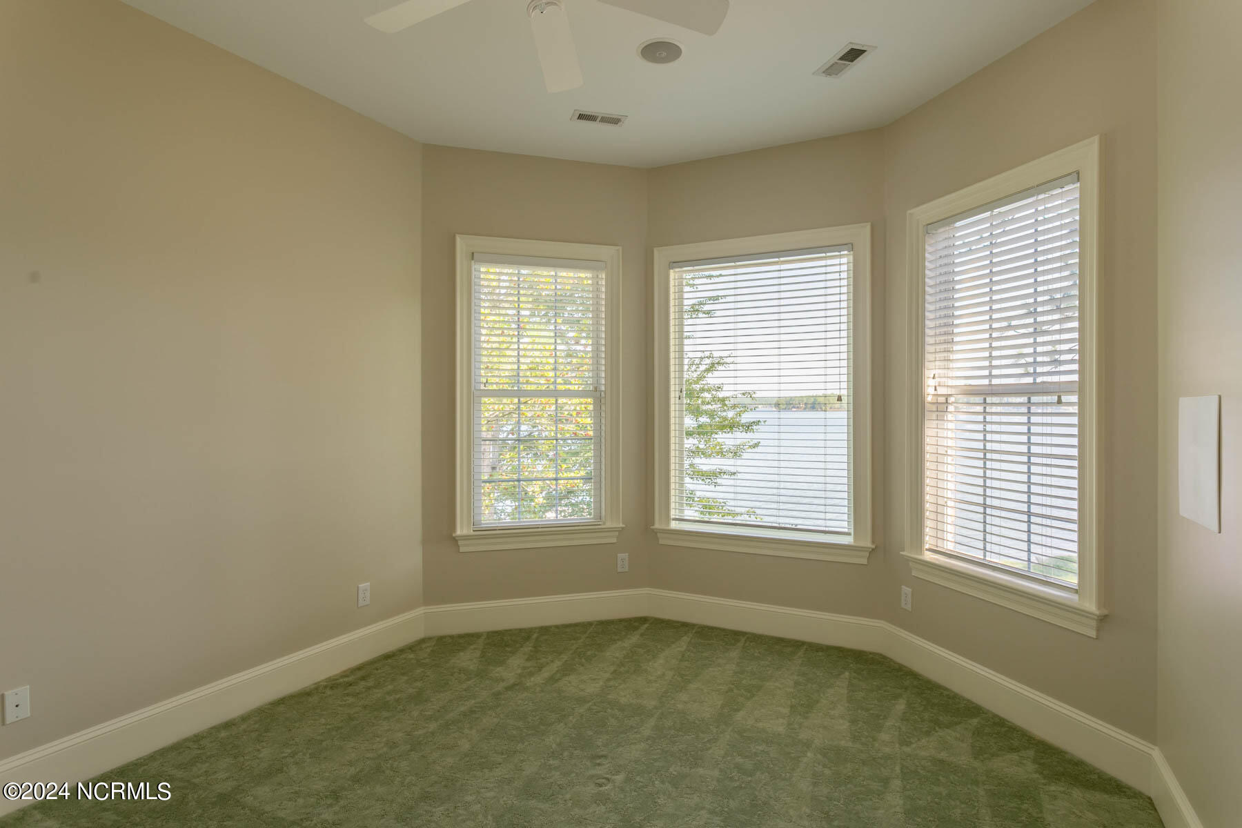 127 Andrews Drive Property Photo 26