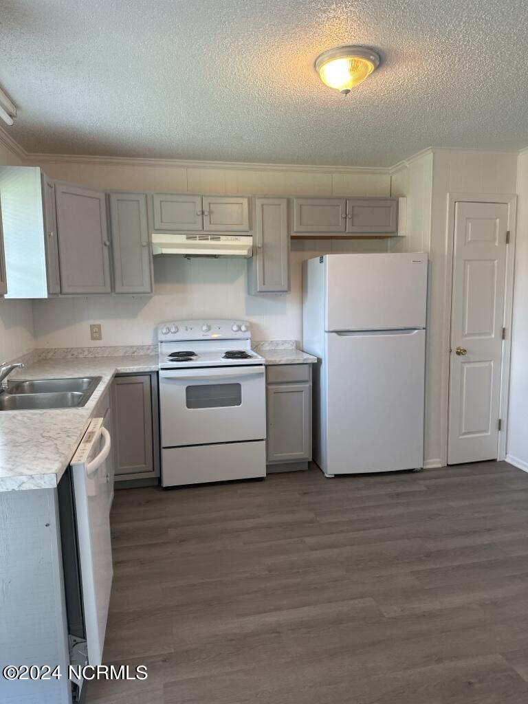 208 Zack Circle B Property Photo 7