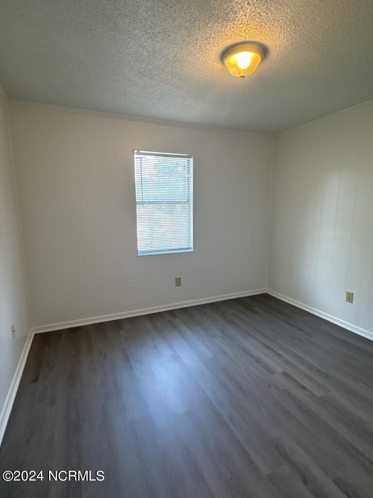 208 Zack Circle B Property Photo 9