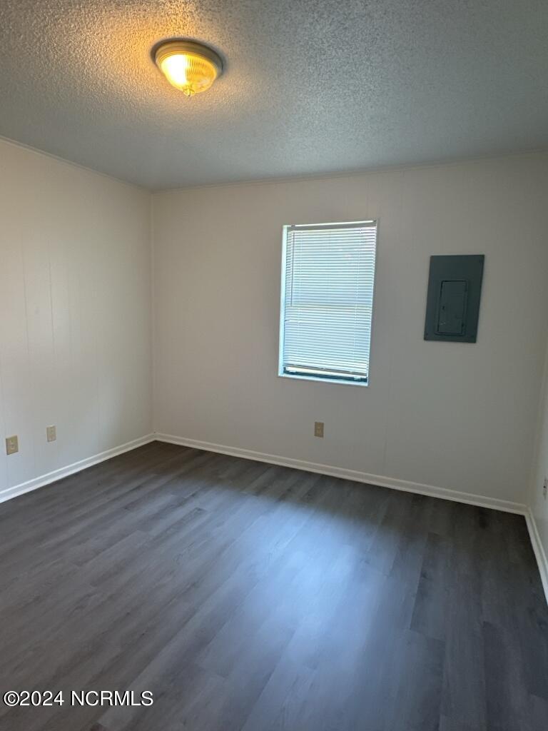 208 Zack Circle B Property Photo 12