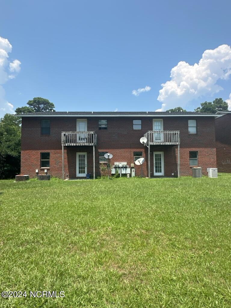 208 Zack Circle B Property Photo 16