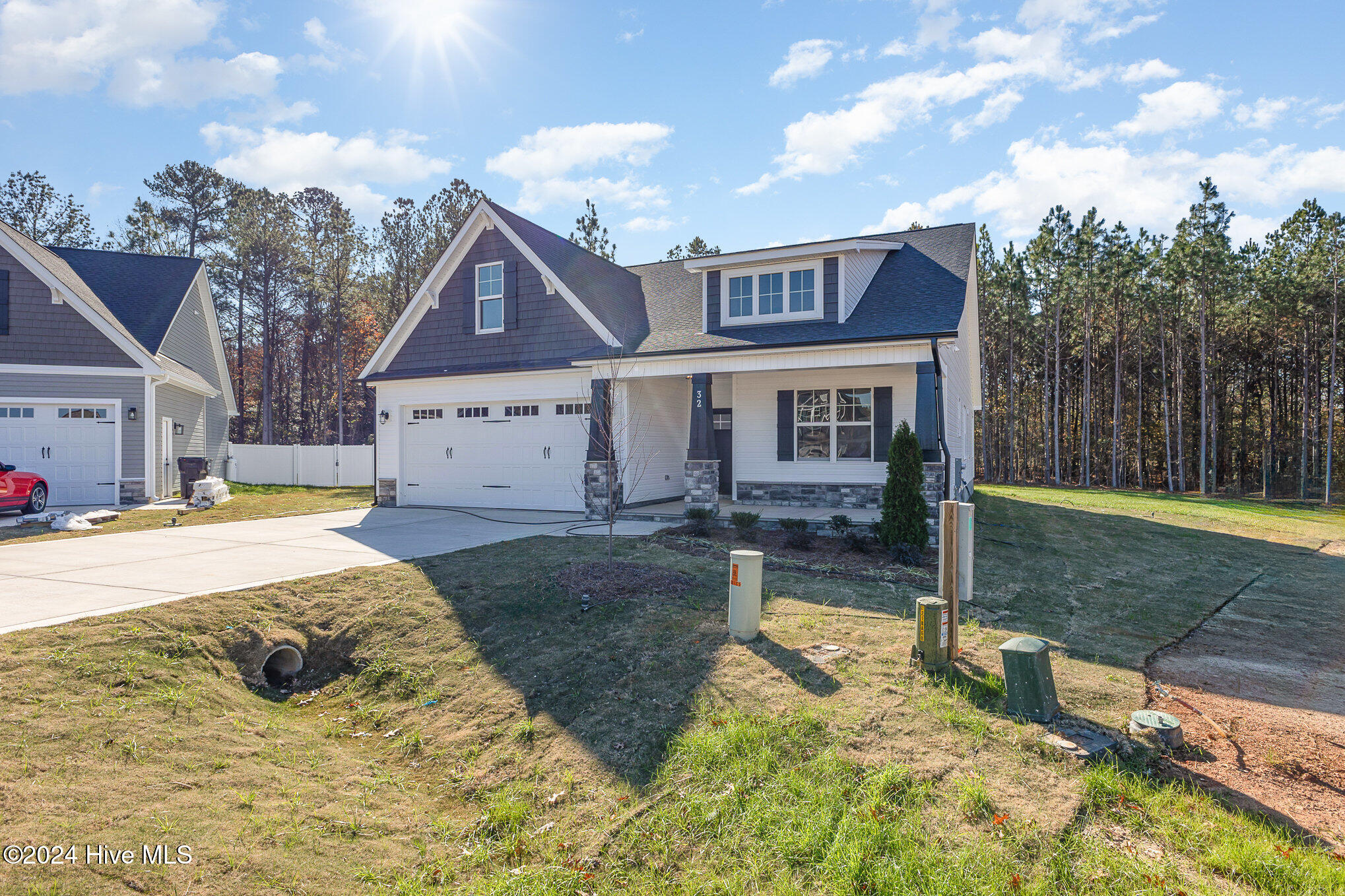 32 Bonnybrook Court Property Photo 2