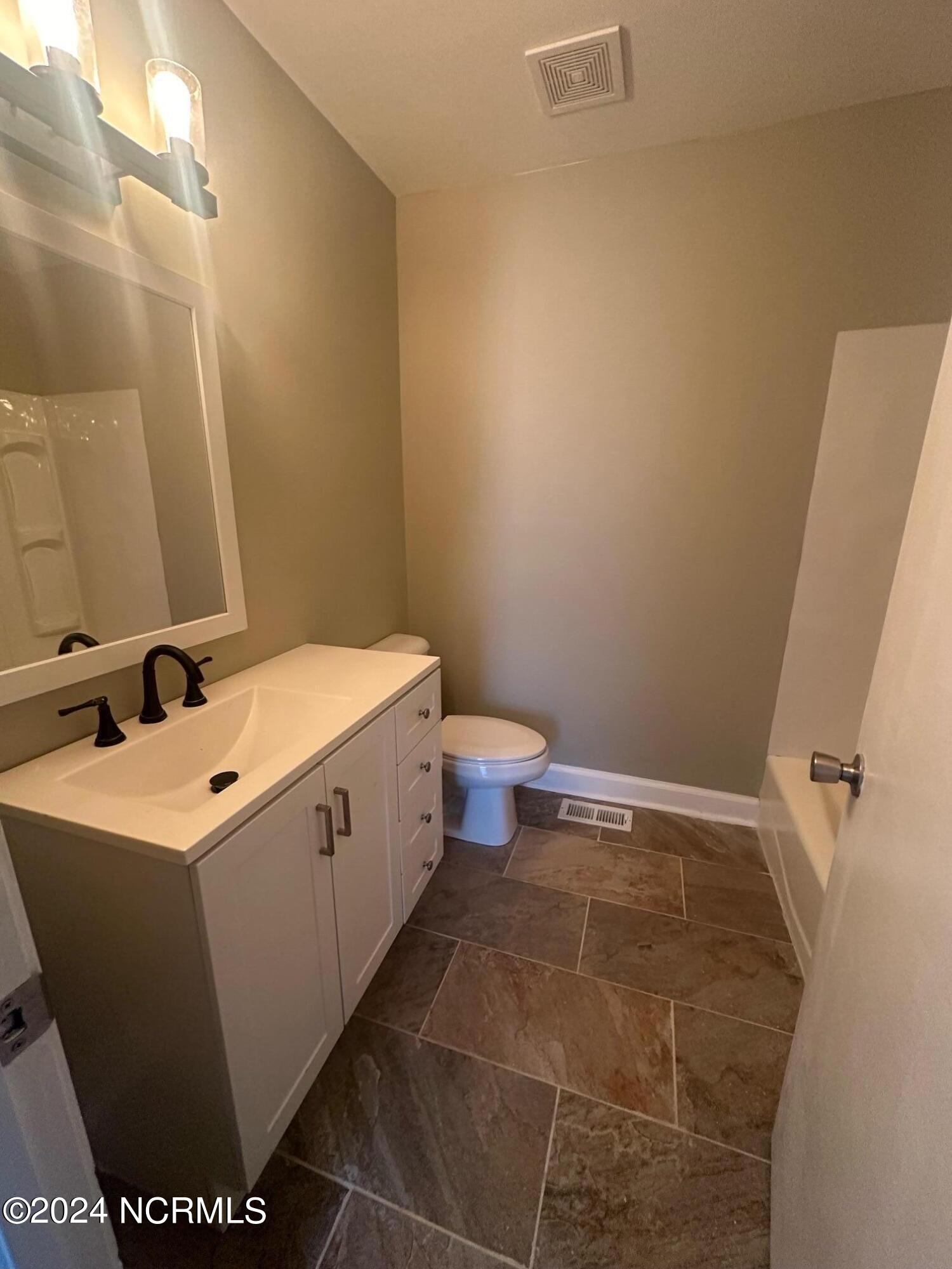 4722 River Road Property Photo 11