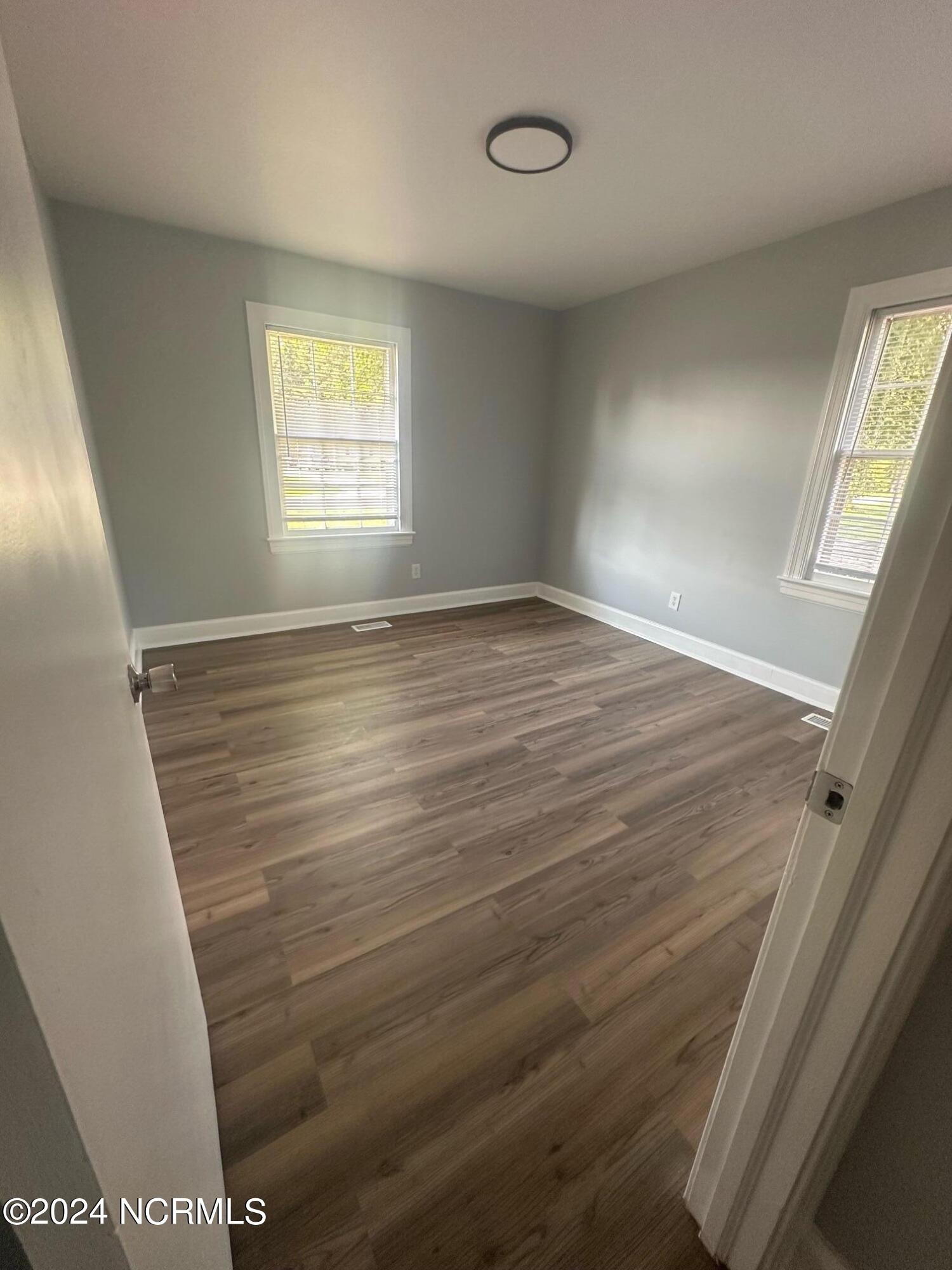 4722 River Road Property Photo 12