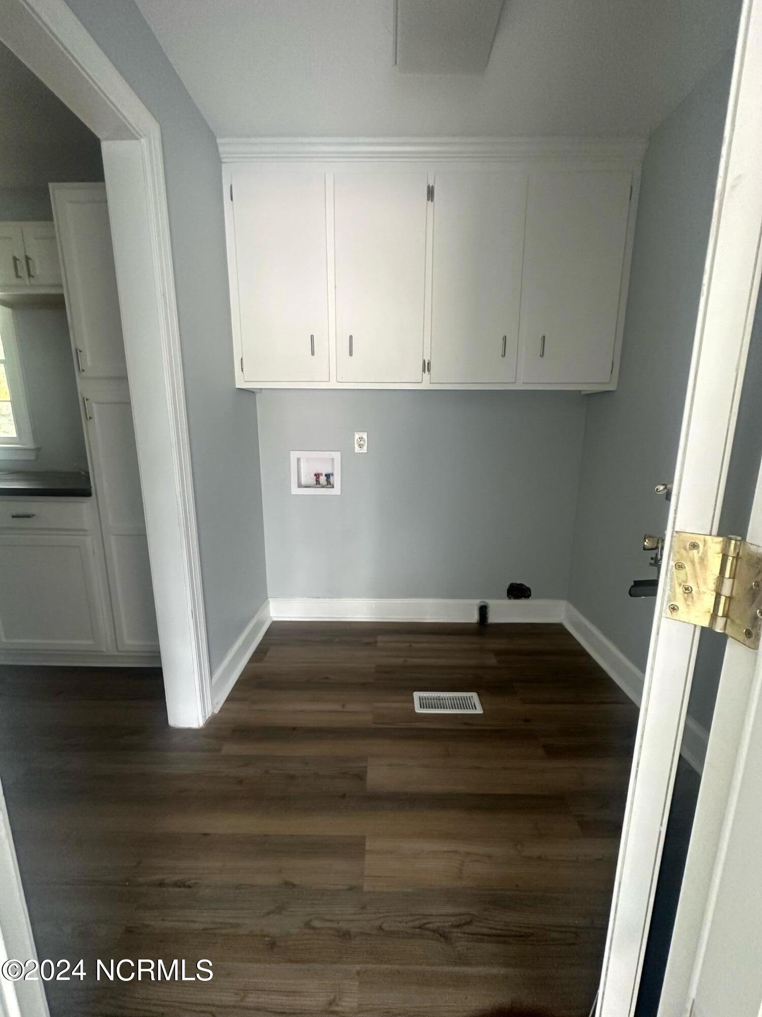 4722 River Road Property Photo 15