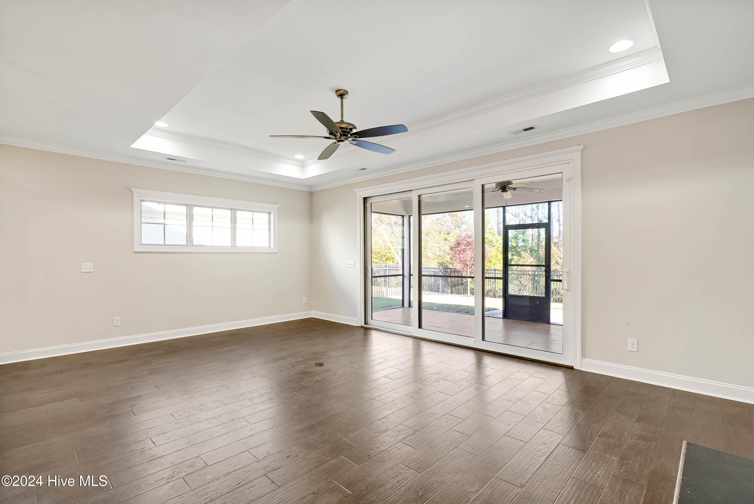 1075 Cranford Drive Property Photo 17