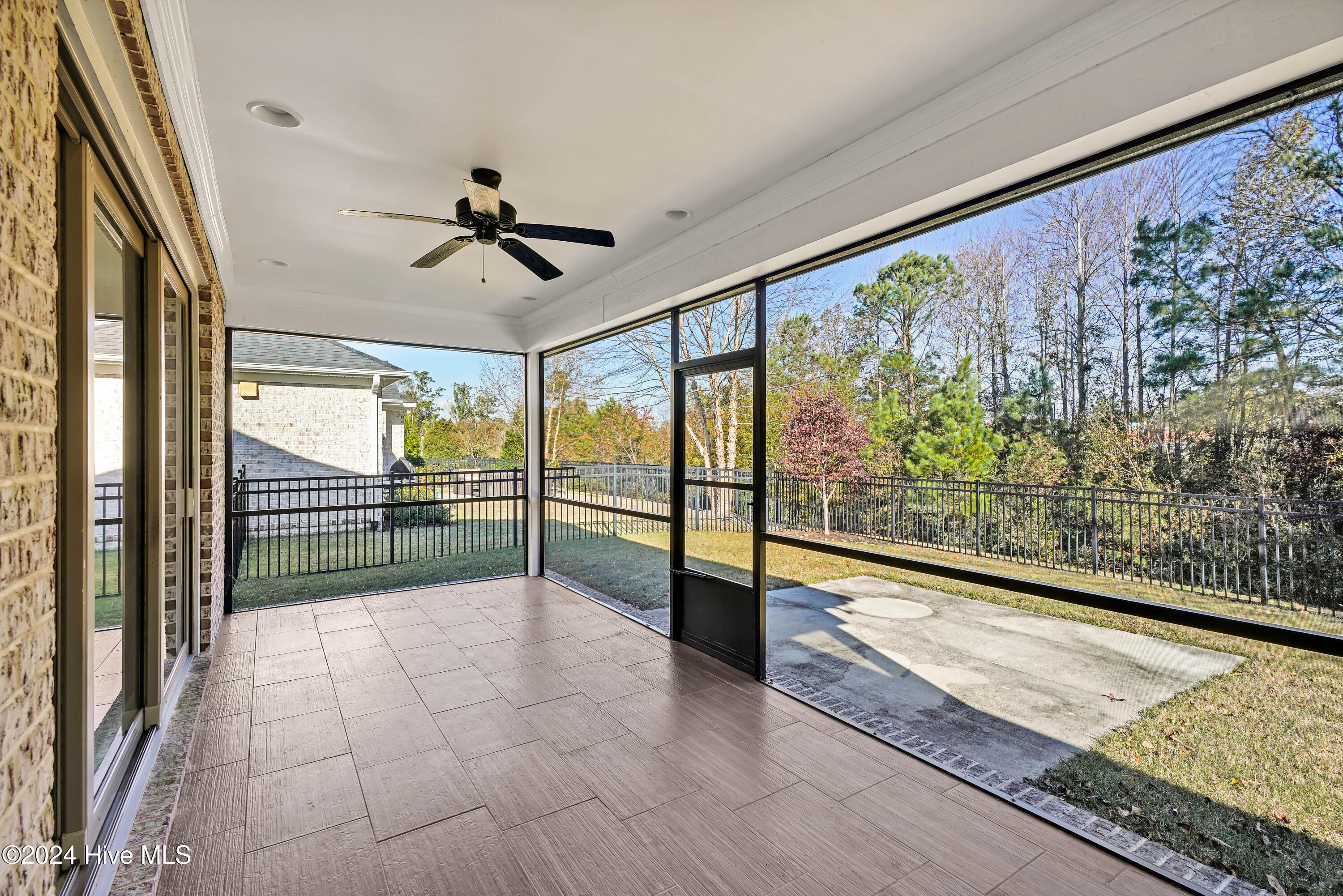 1075 Cranford Drive Property Photo 19