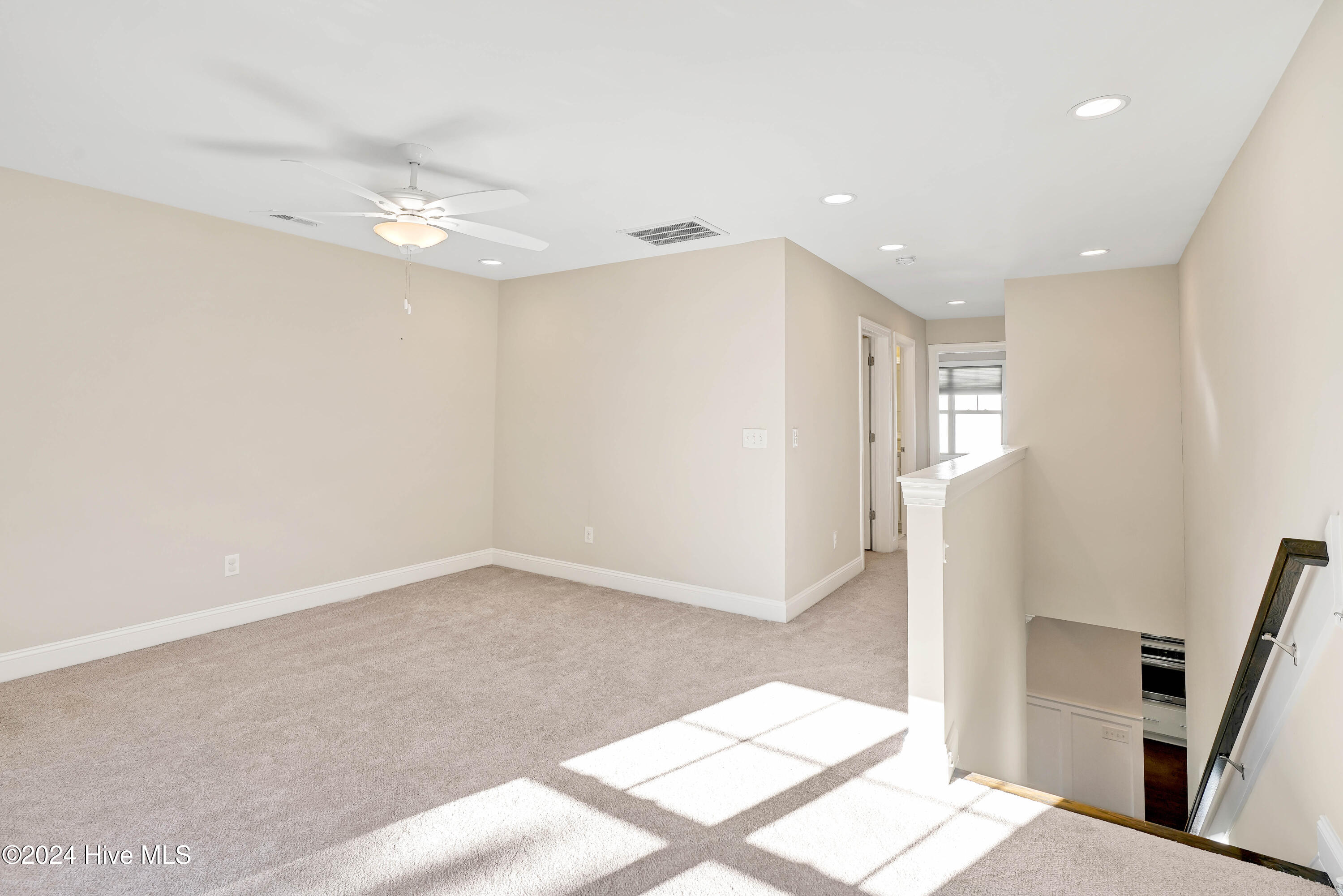 1075 Cranford Drive Property Photo 28