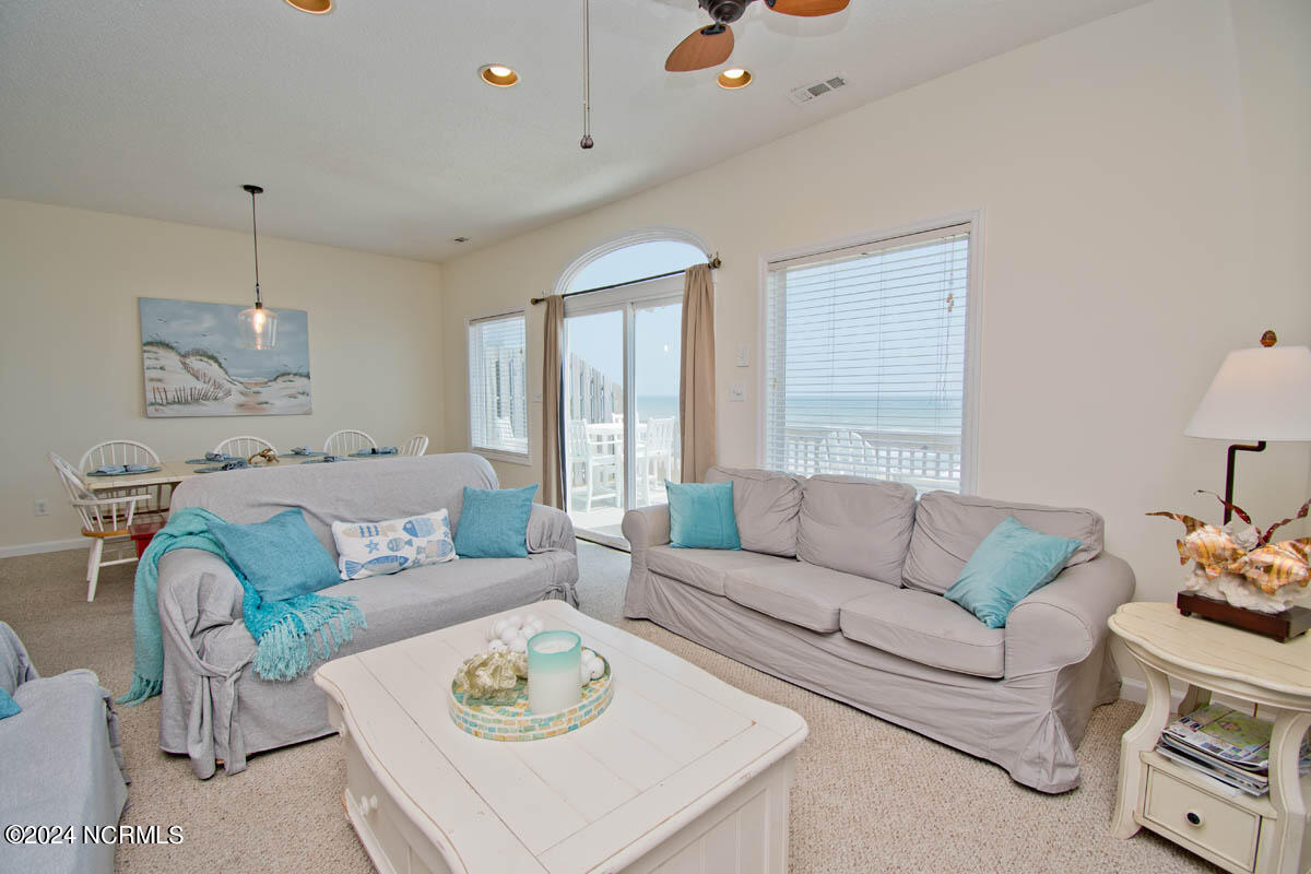 3705 Ocean Drive Property Photo 6