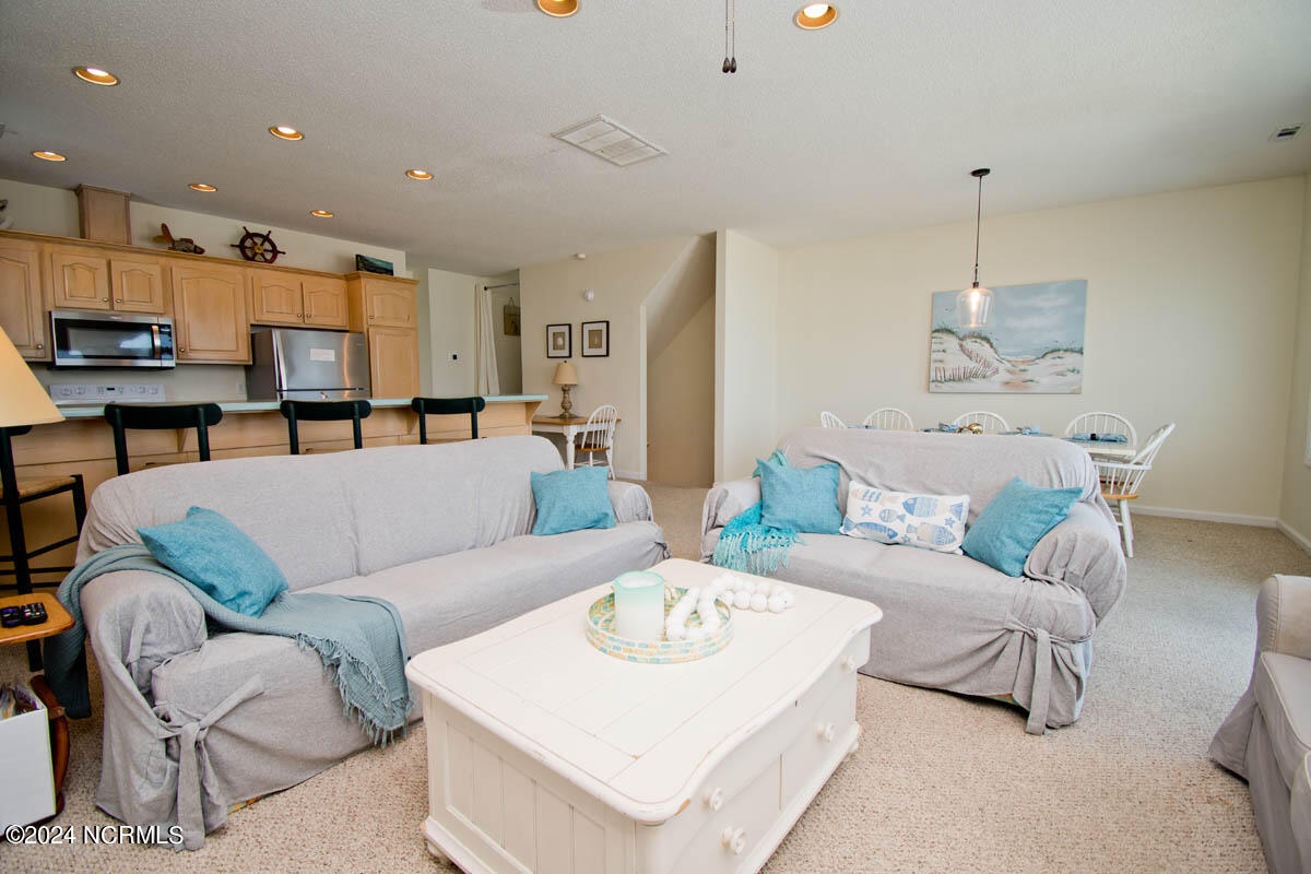 3705 Ocean Drive Property Photo 7
