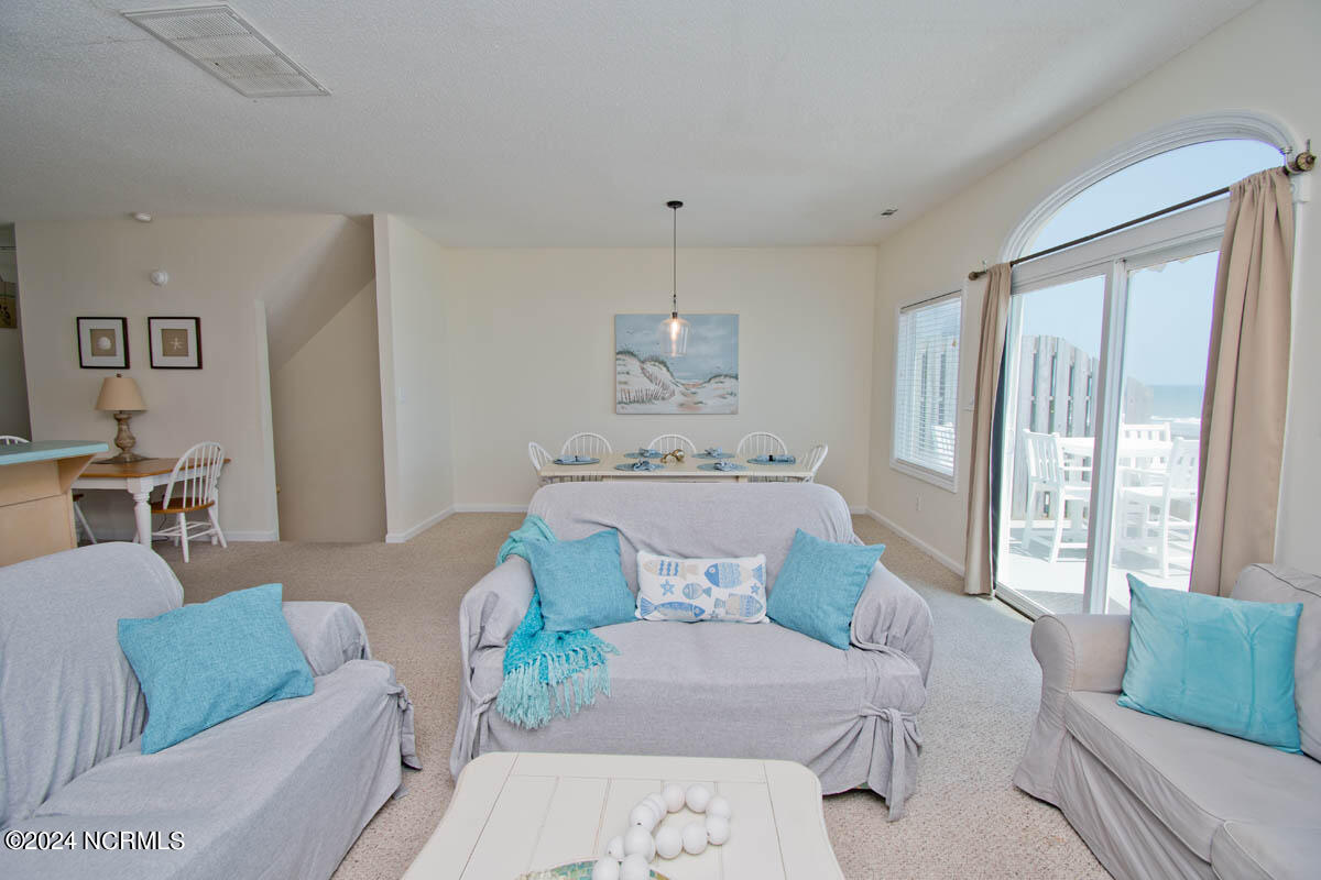 3705 Ocean Drive Property Photo 8