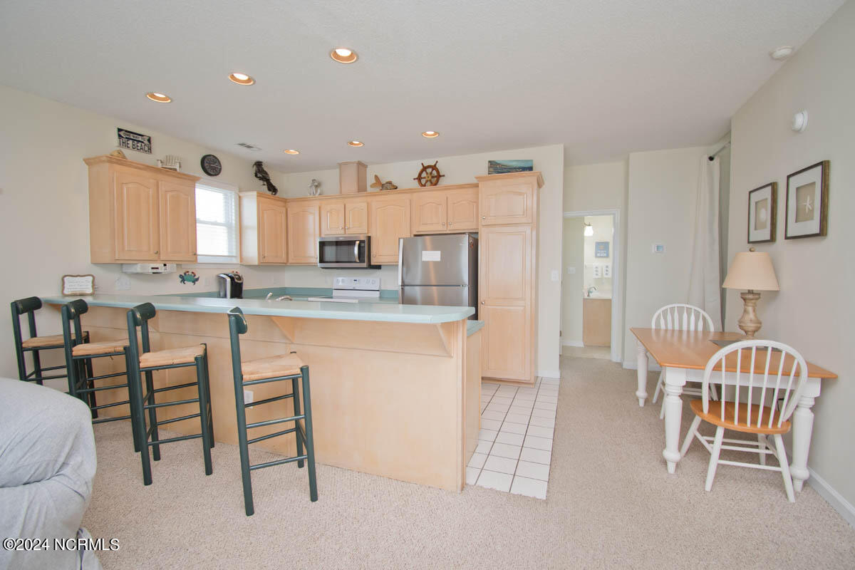 3705 Ocean Drive Property Photo 14