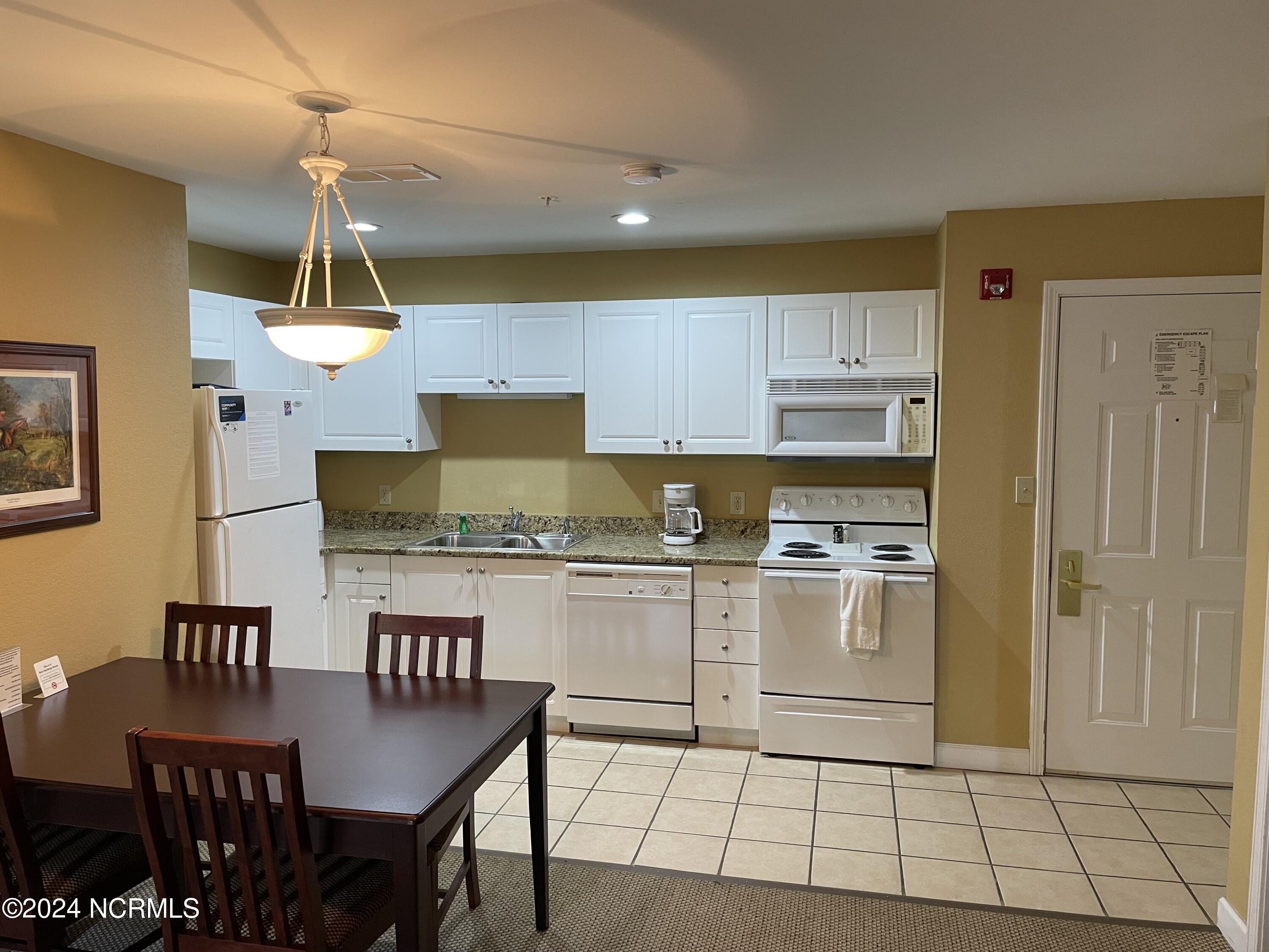 490 Little River Farm Boulevard 203 A Property Photo 5