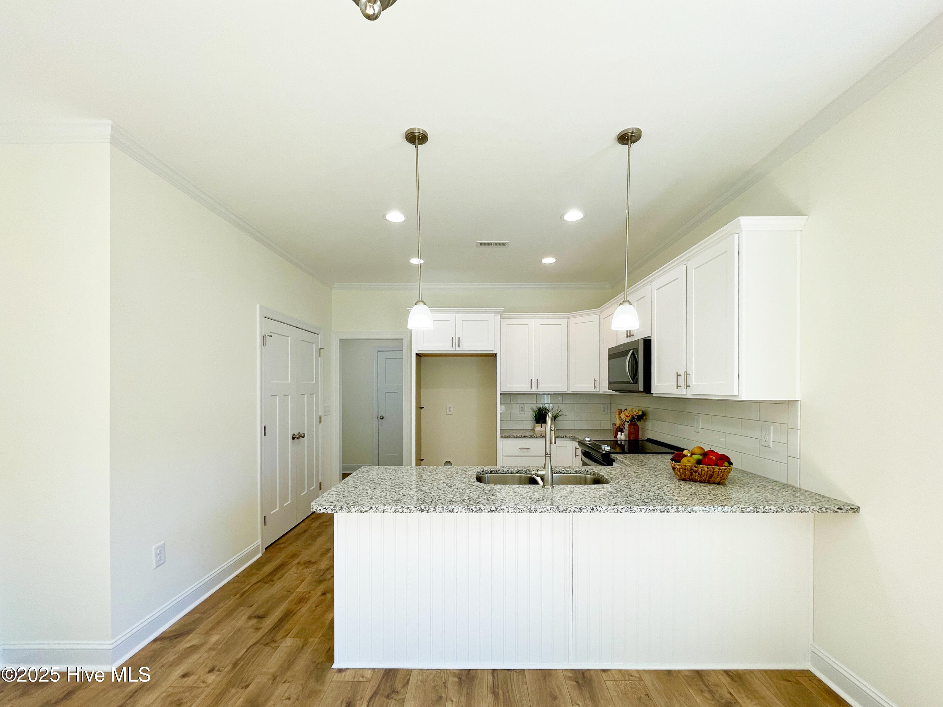 402 S Vance Street Property Photo 12