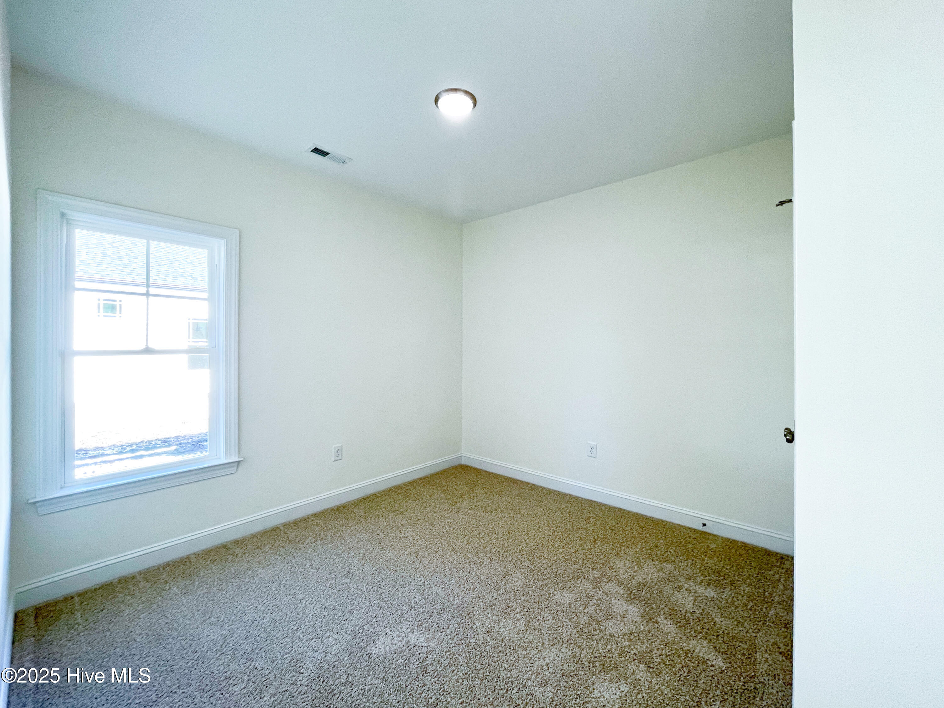 402 S Vance Street Property Photo 25