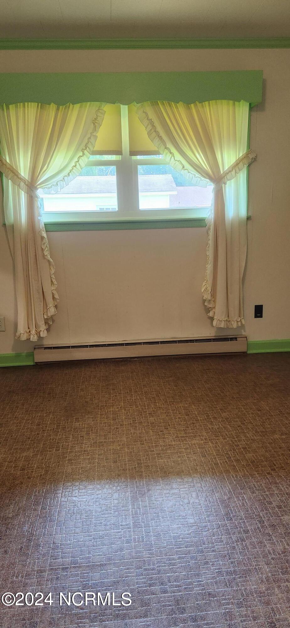 1046 Saint Andrews Street Property Photo 12