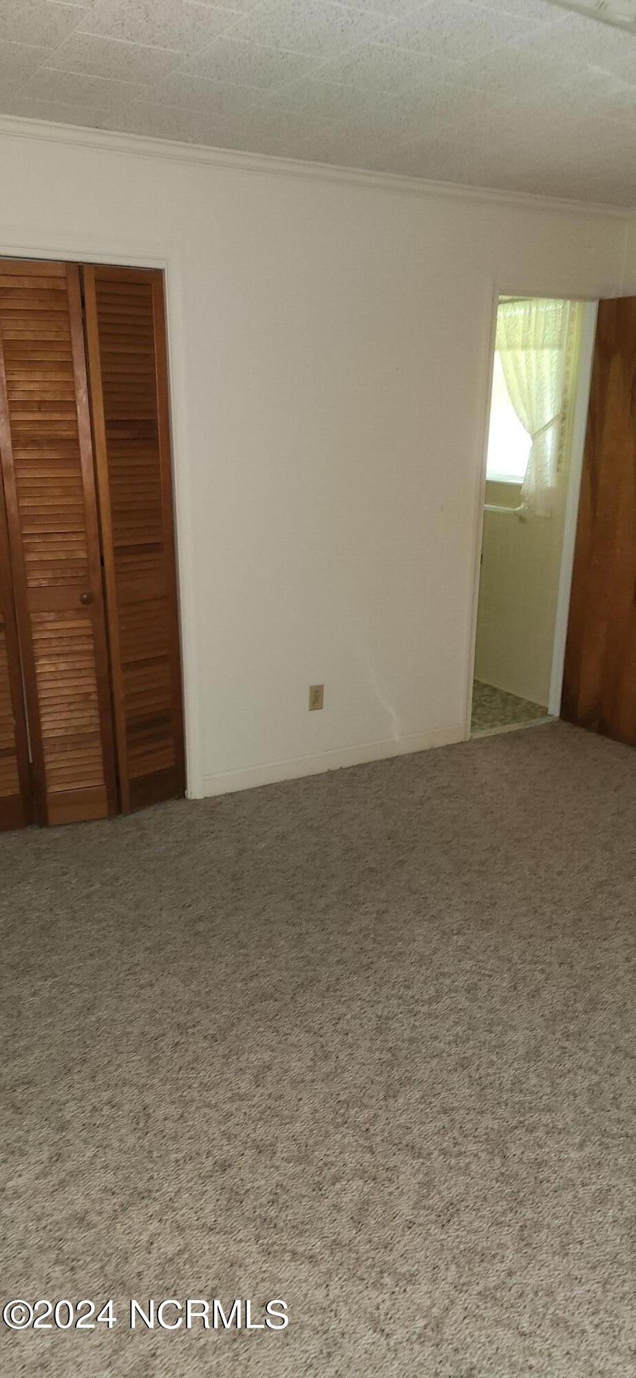 1046 Saint Andrews Street Property Photo 17