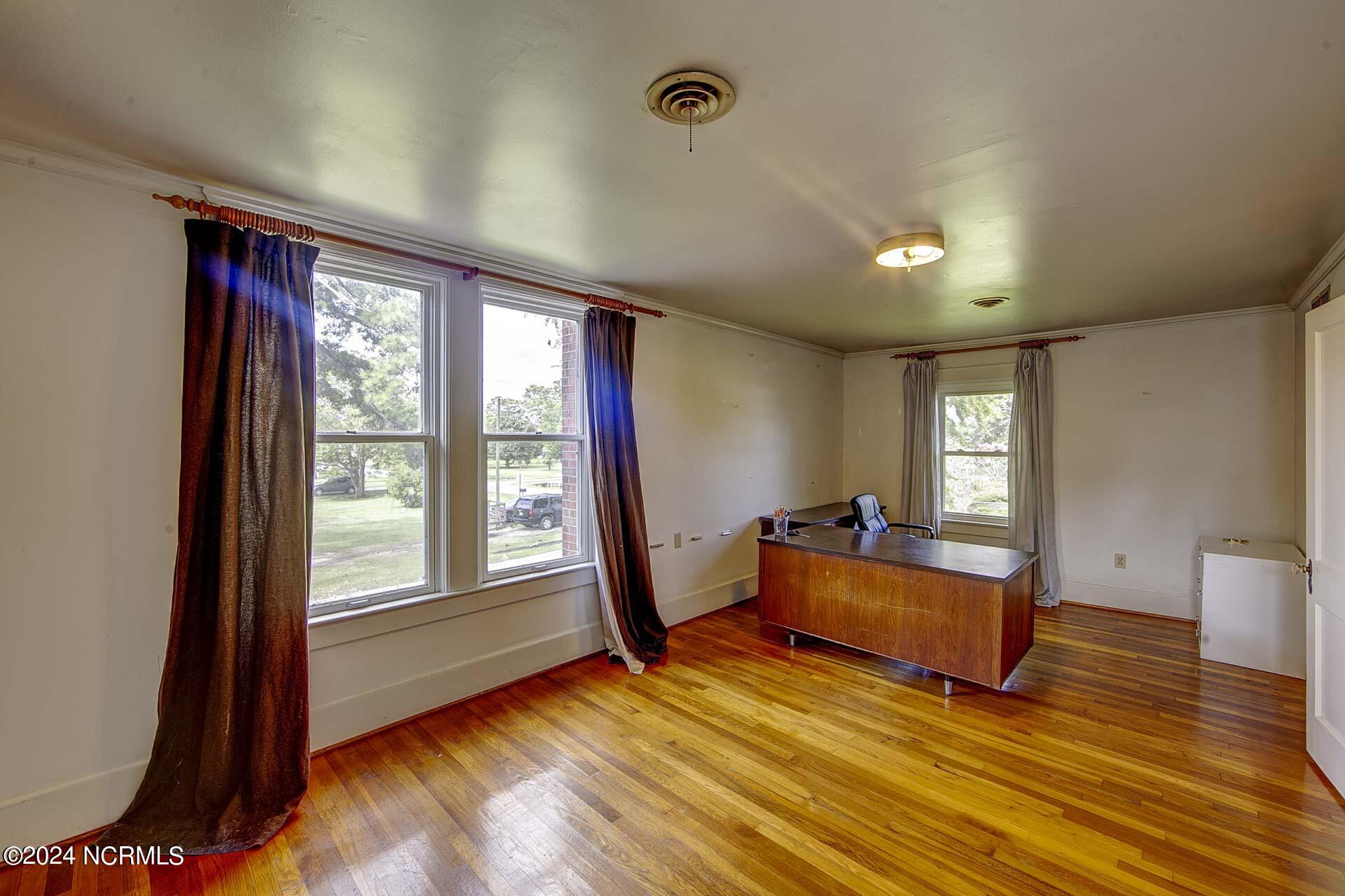 264 Main Street Property Photo 44