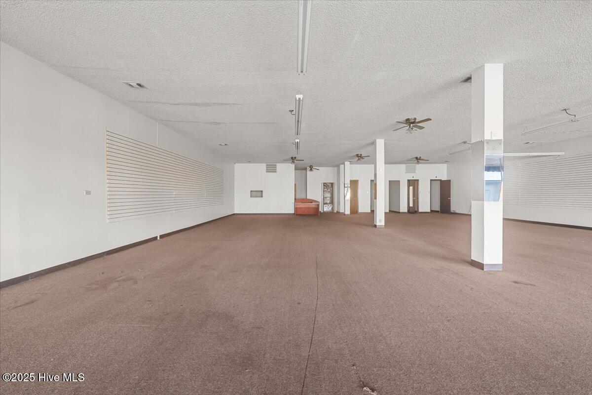20 Hamlet Avenue Property Photo 15
