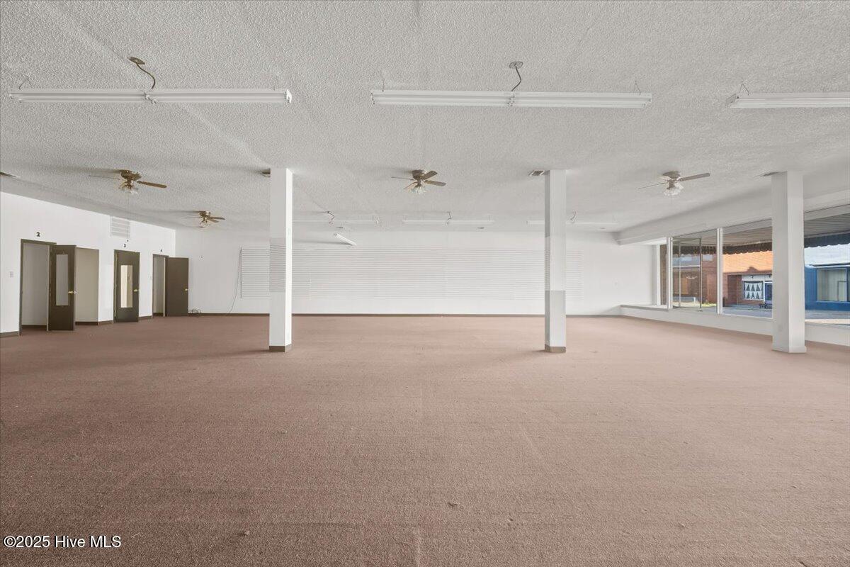 20 Hamlet Avenue Property Photo 16
