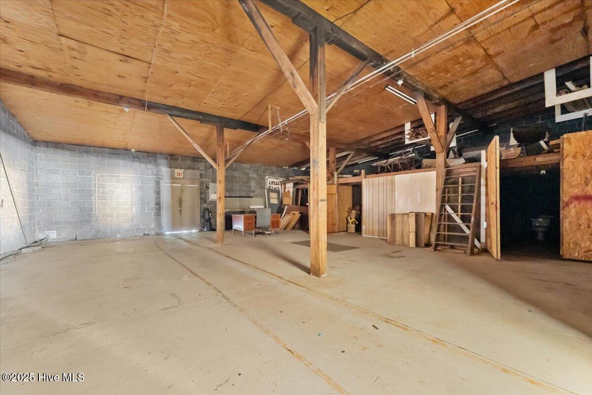 20 Hamlet Avenue Property Photo 26