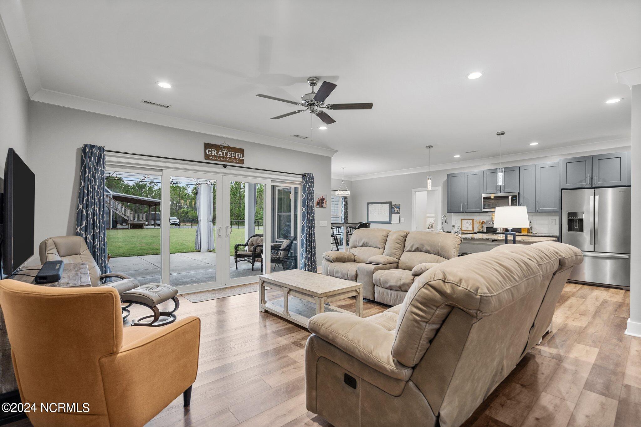 2463 Hoover Road Property Photo 6