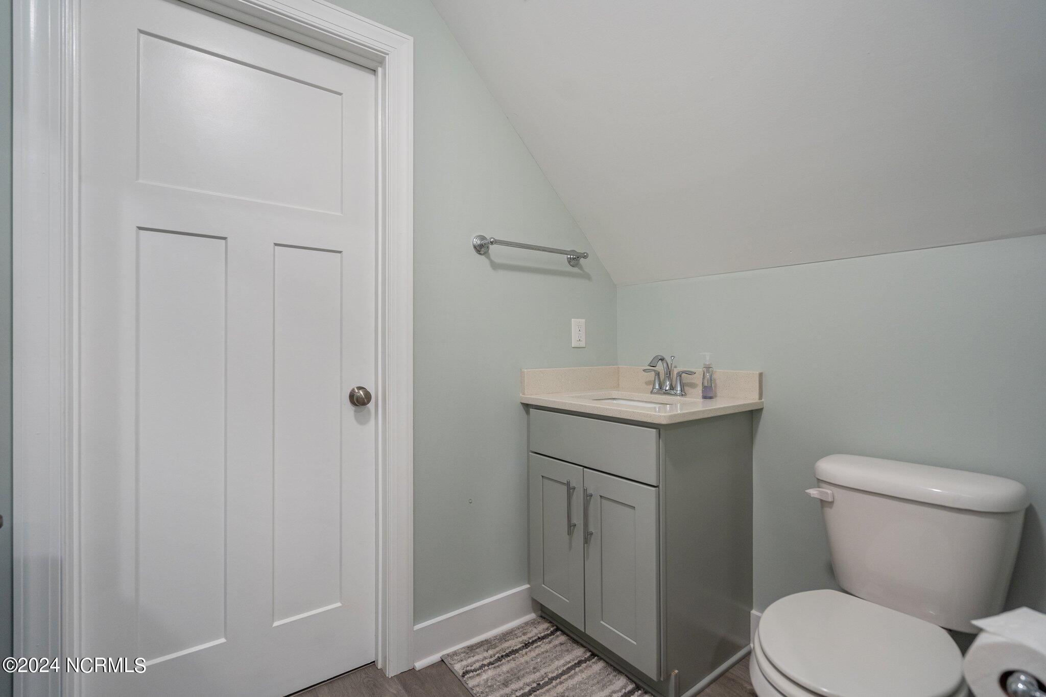 2463 Hoover Road Property Photo 27