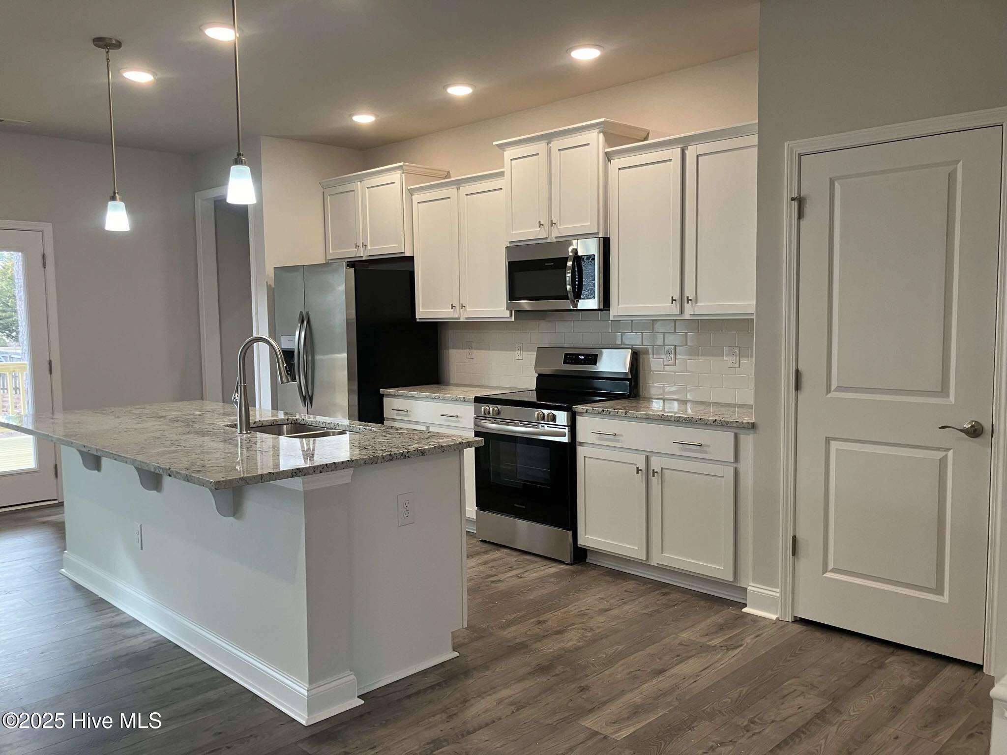 915 Sea Holly Court Property Photo 10