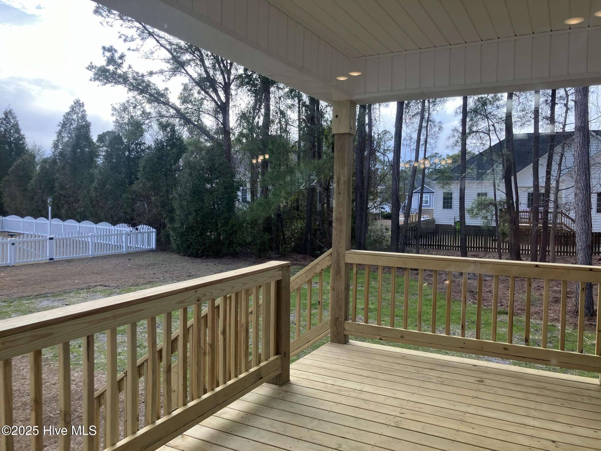 915 Sea Holly Court Property Photo 23