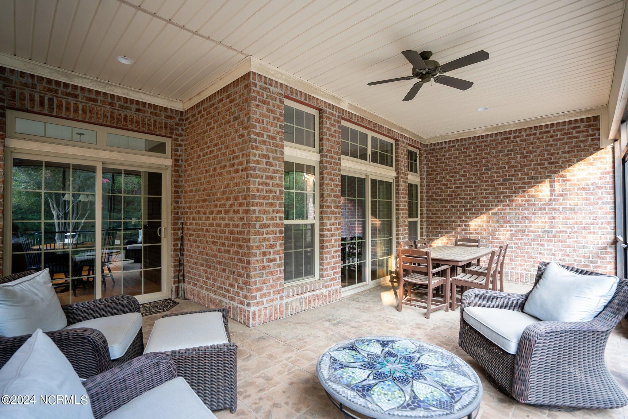 2422 W Oak Bridge Way Property Photo 44