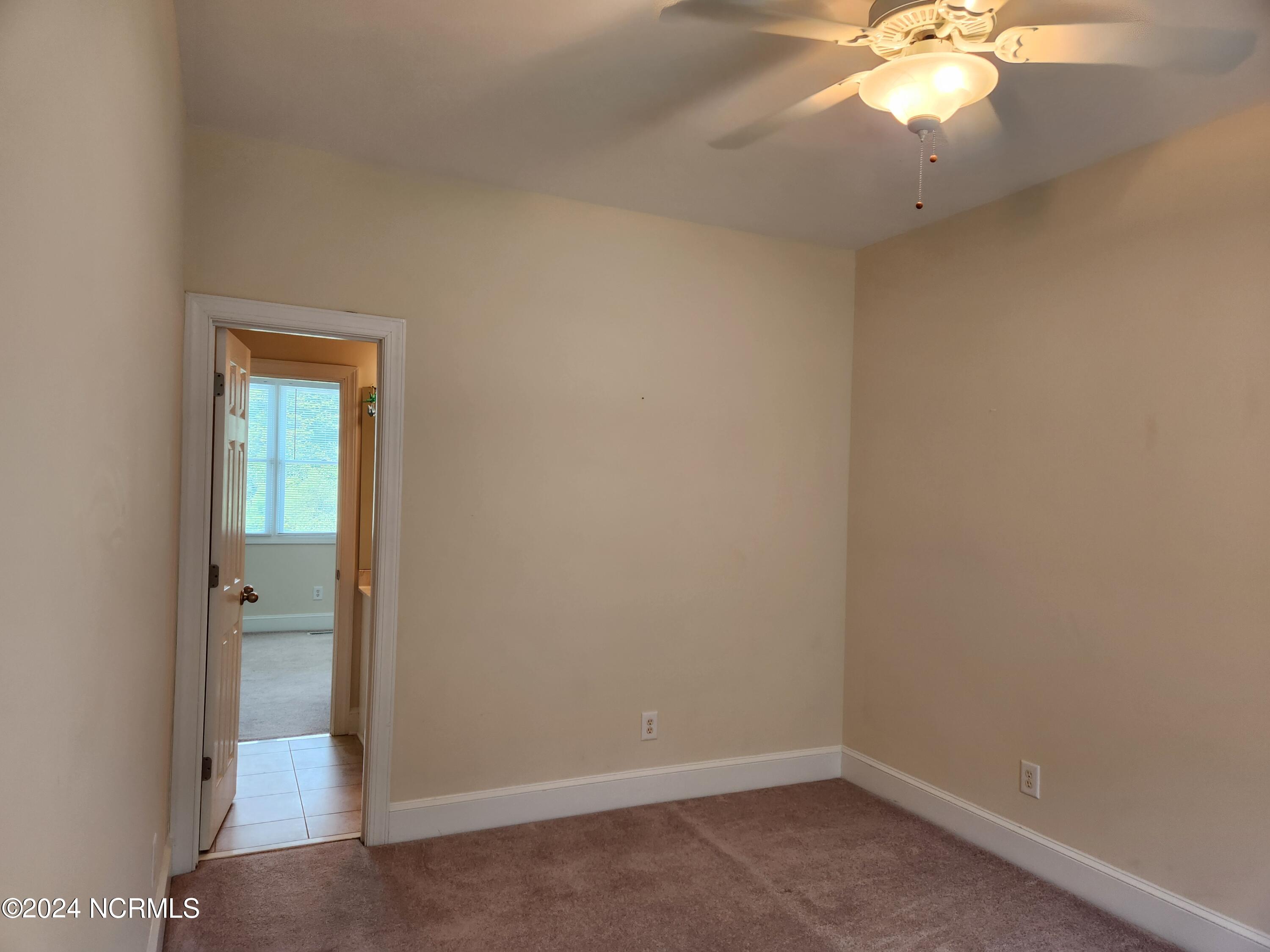 1129 Bennett Road Unit 1a Property Photo 15