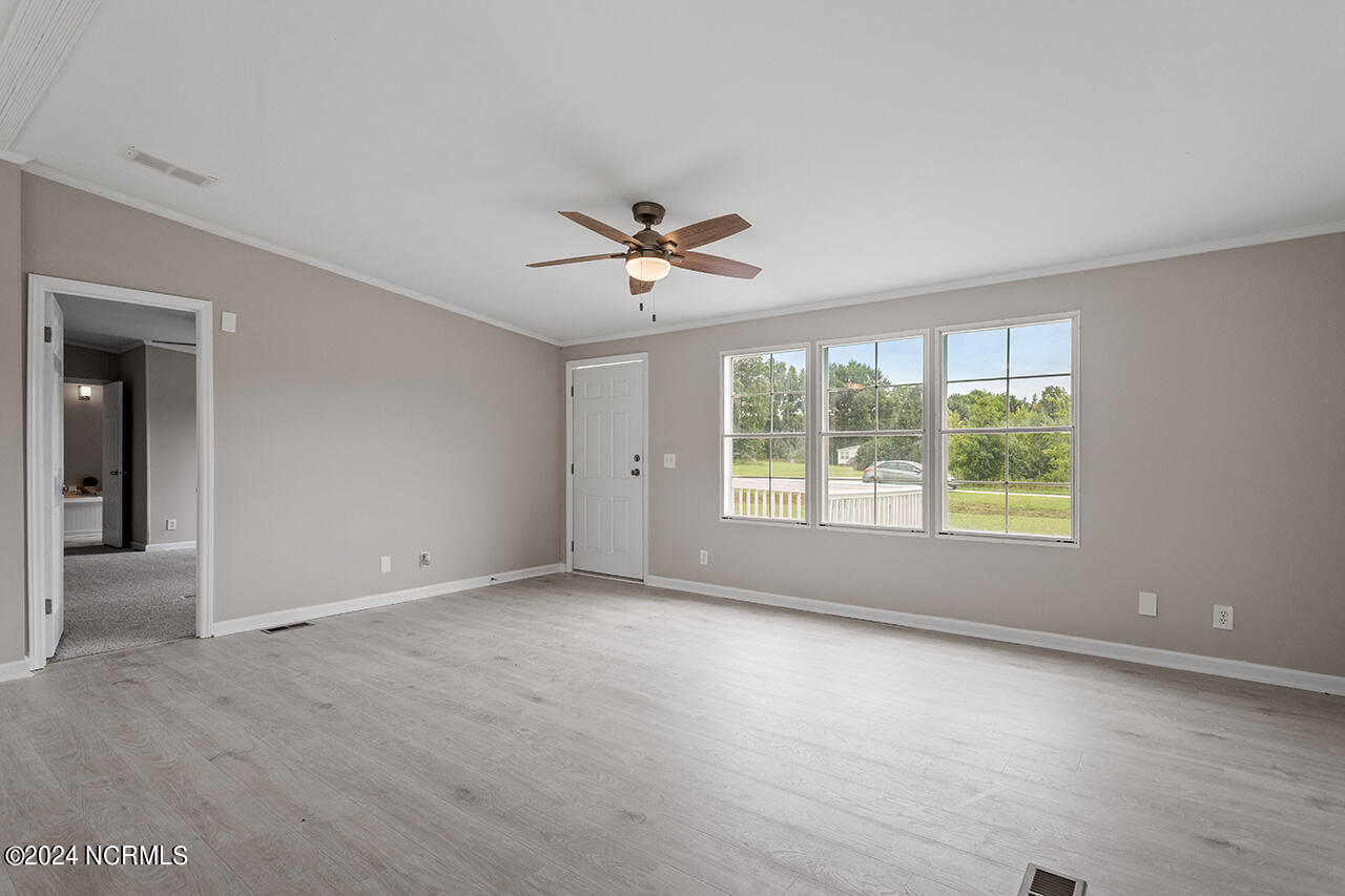 5433 Bakers Drive Property Photo 3