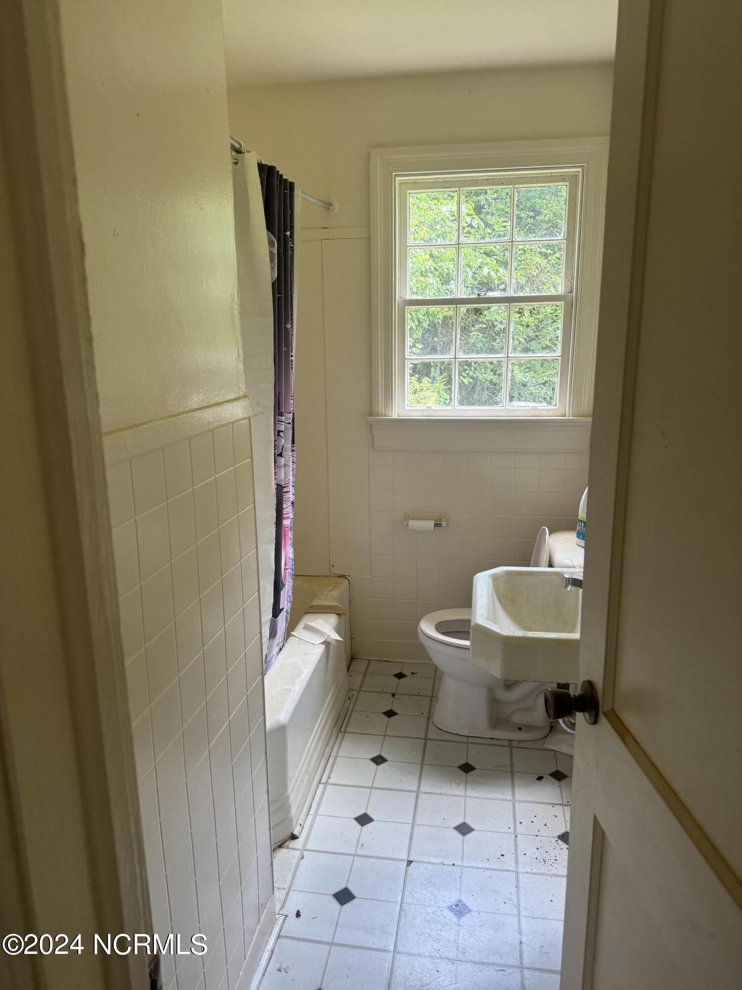 809 Stadiem Drive Property Photo 7