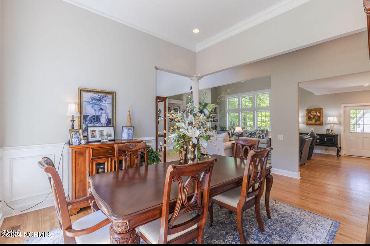 512 W Franklin Street Property Photo 16
