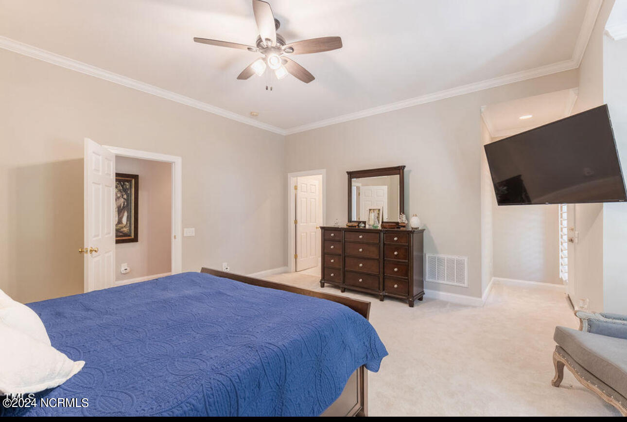 512 W Franklin Street Property Photo 19