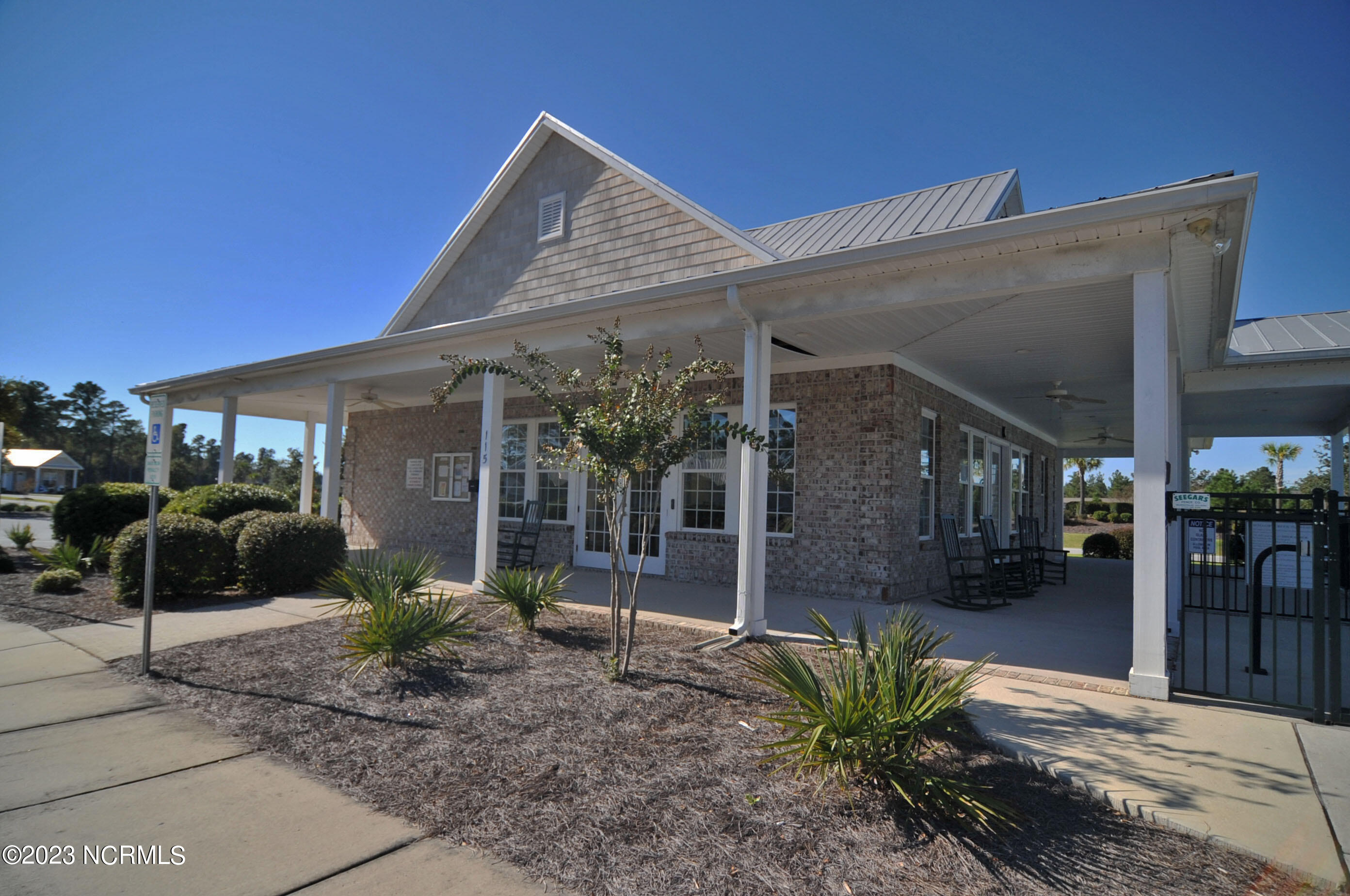 8353 Paramount Point Property Photo 23