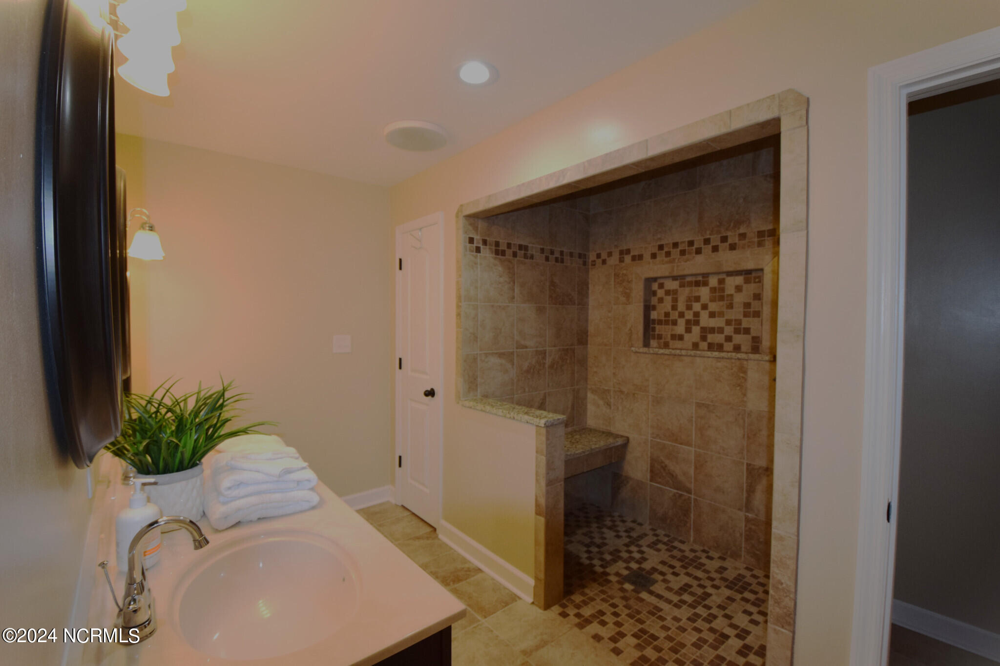 156 Peytons Ridge Drive Property Photo 10