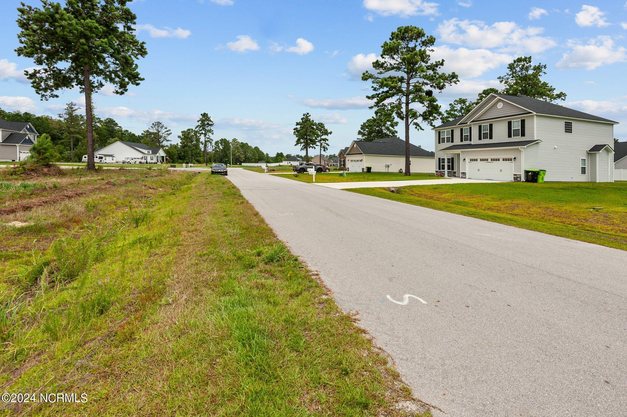 169 Finch Lane Property Photo 3