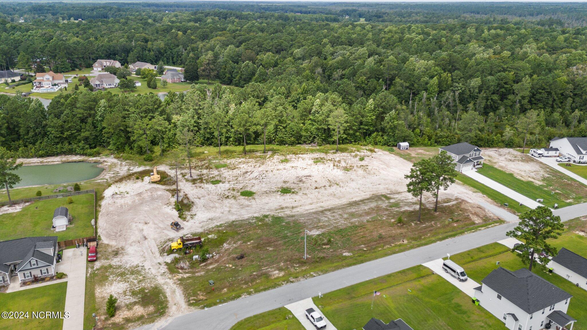 169 Finch Lane Property Photo 8