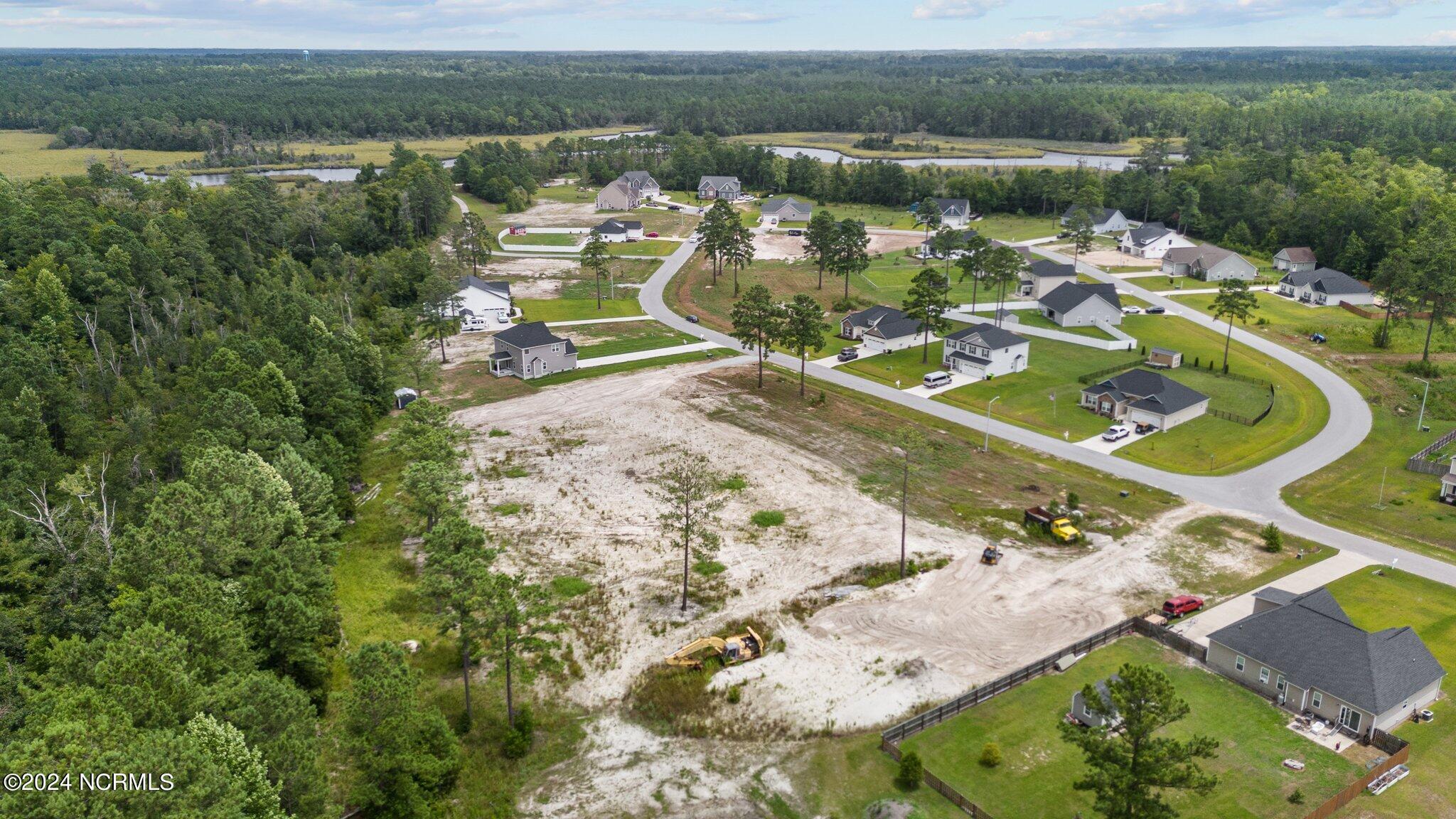 169 Finch Lane Property Photo 11