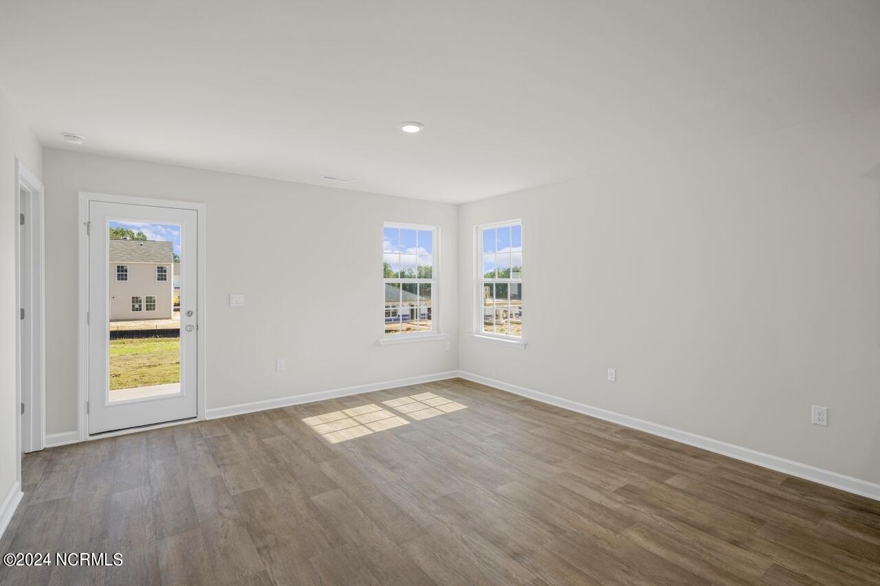 107 Pioneer Drive Property Photo 10
