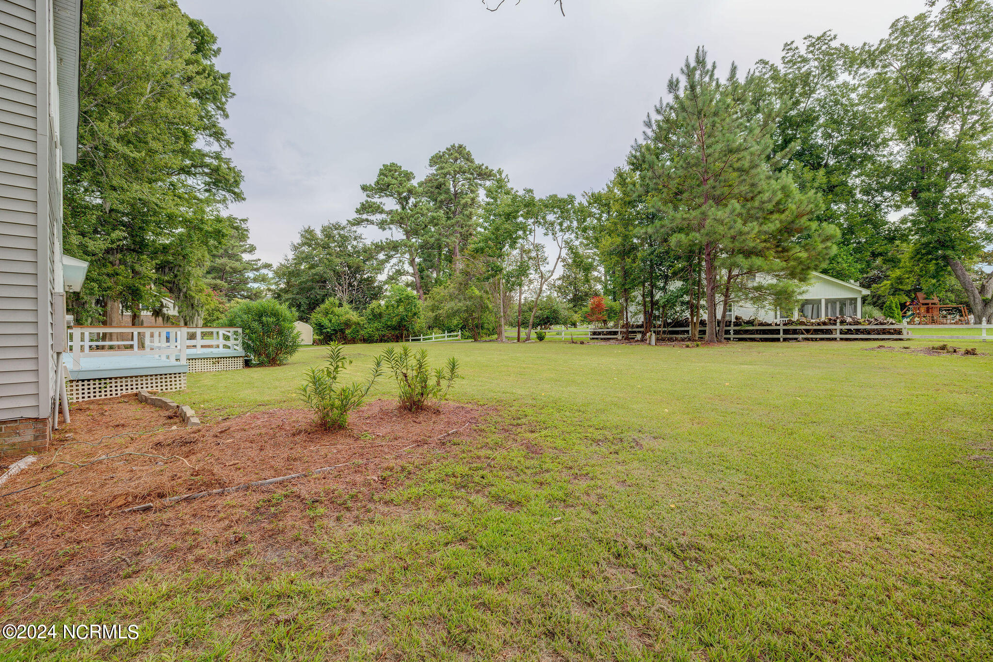 3939 Appleton Way Property Photo 10