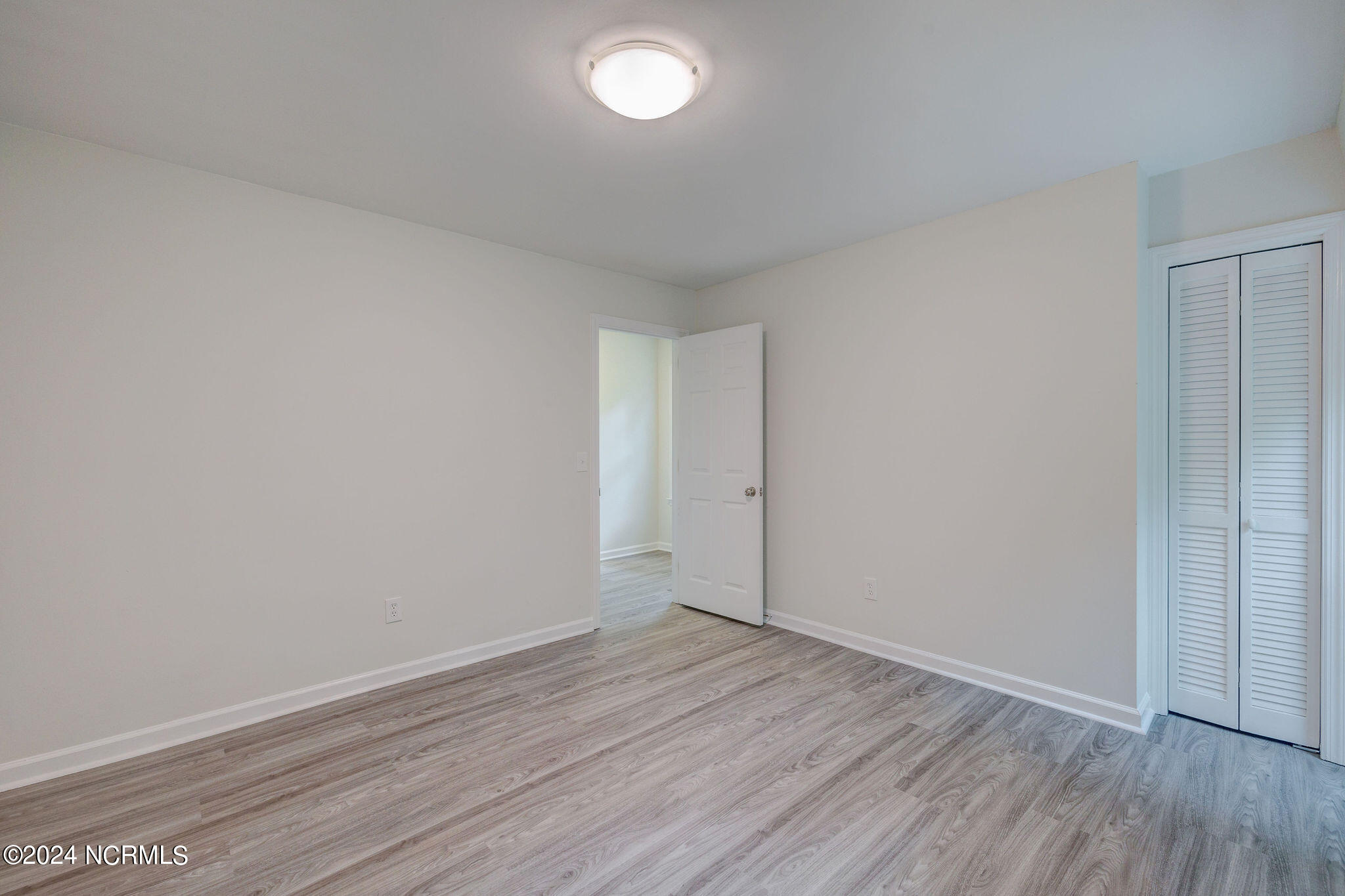 3939 Appleton Way Property Photo 34