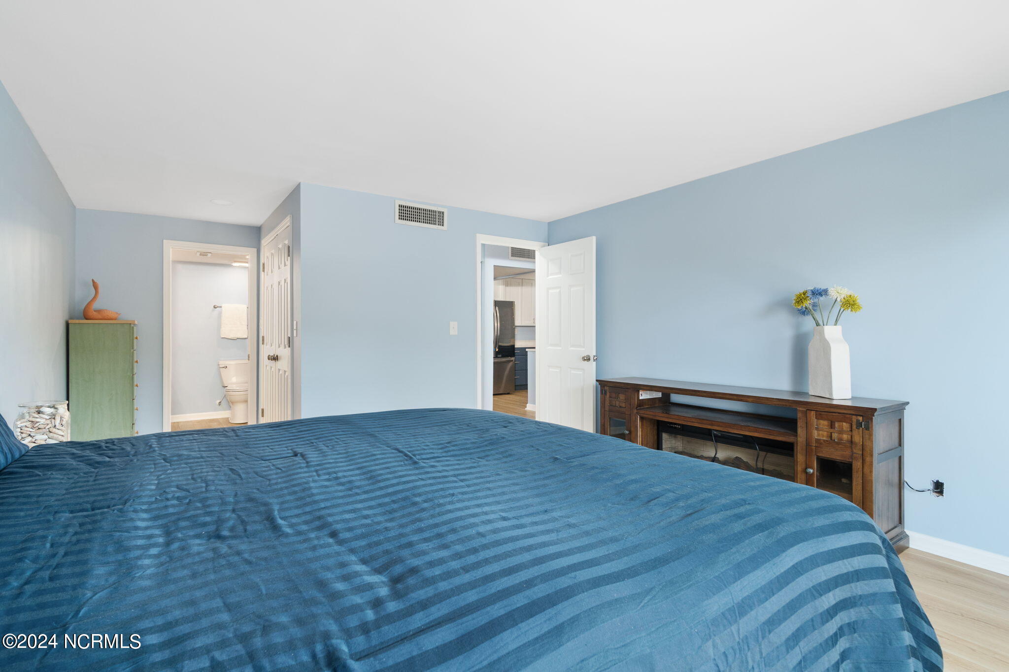 331 Salter Path Road 104 Property Photo 18
