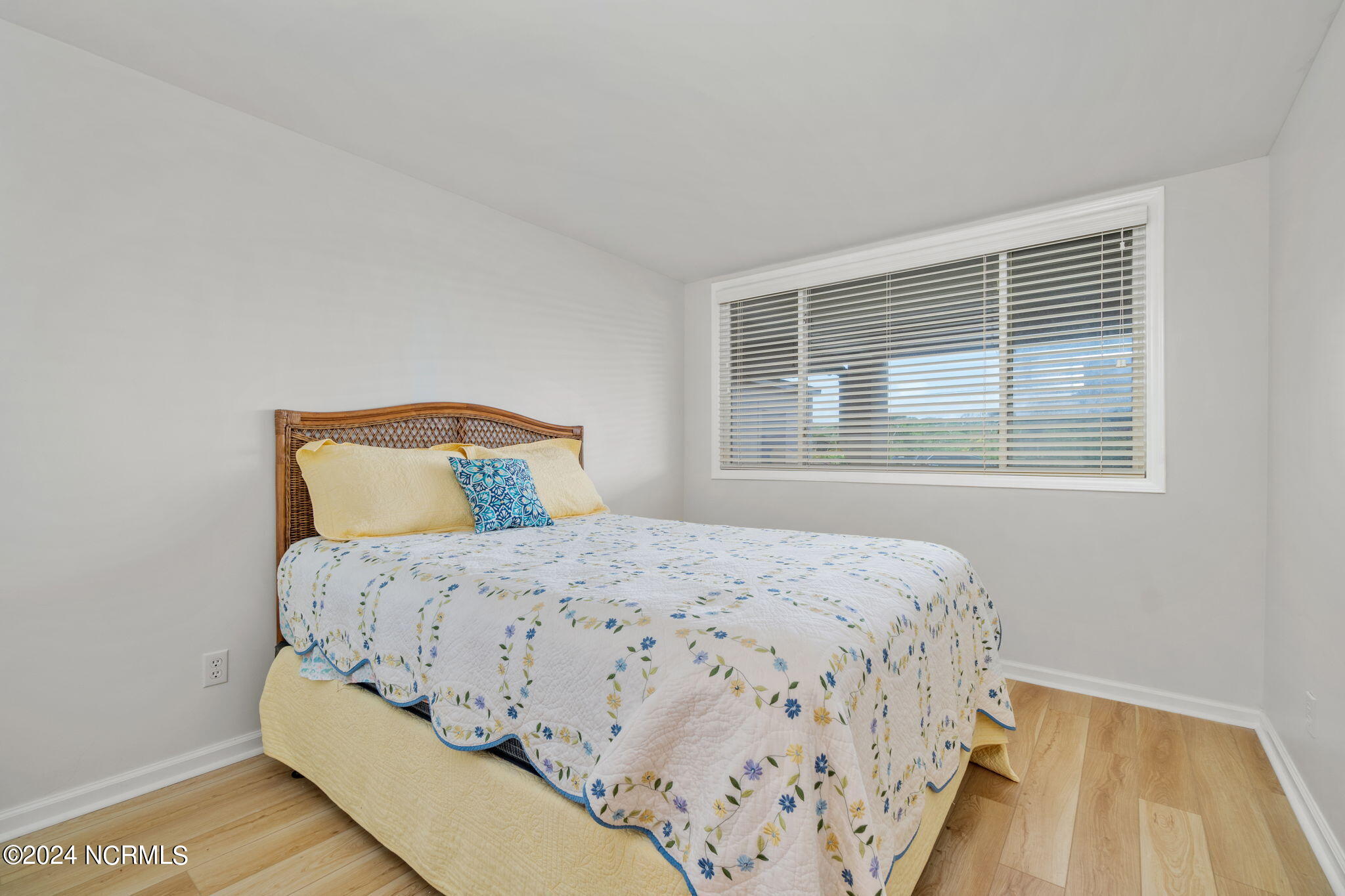331 Salter Path Road 104 Property Photo 20